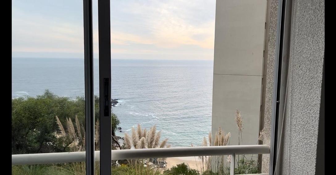 Departamento Cochoa Reñaca Viña del Mar Primera Línea de Playa view 3