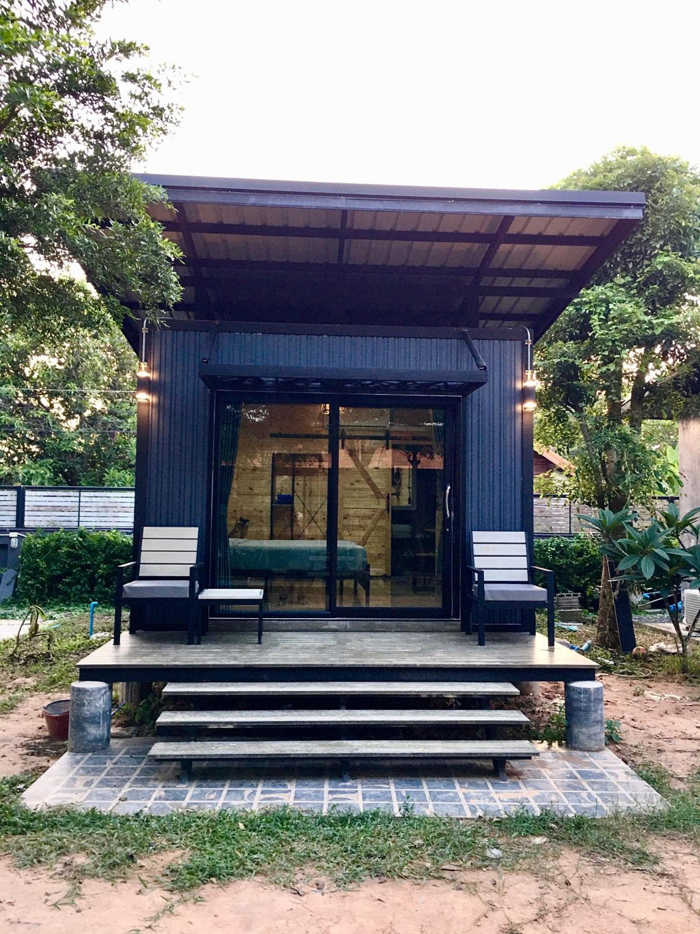 The Loft Resort Kabin Buri