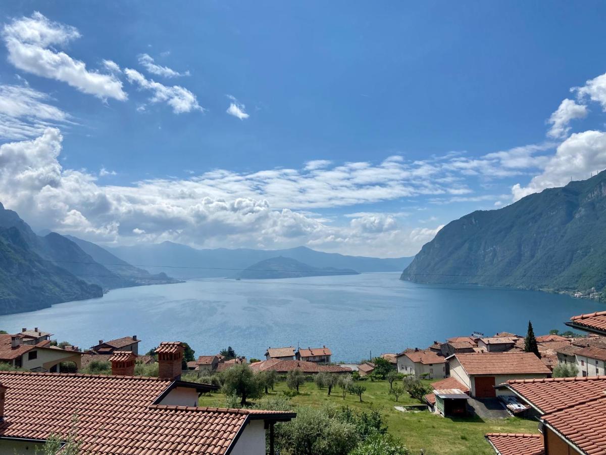 Appartamento con vista sul lago di Iseo e piscina photo 4