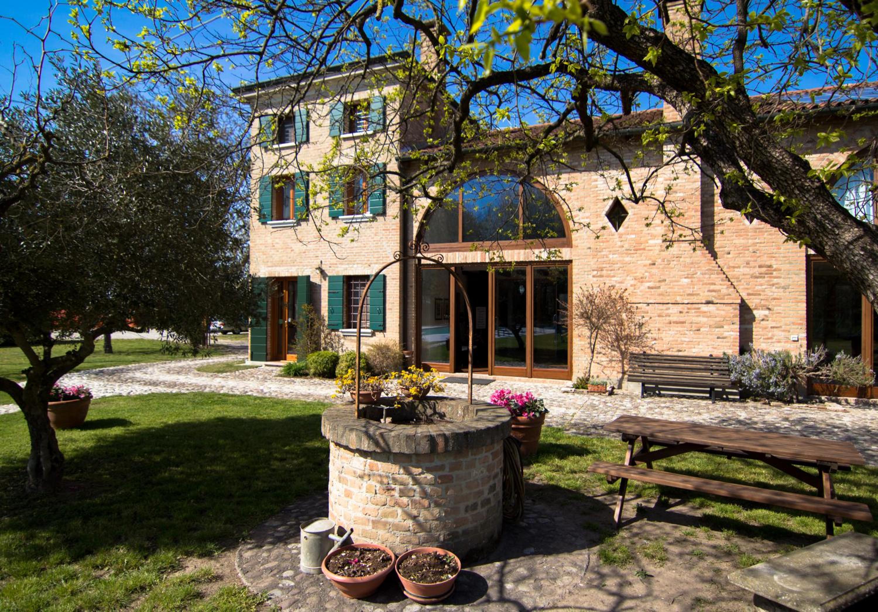 Hotel Casolare La Quercia - Image 1