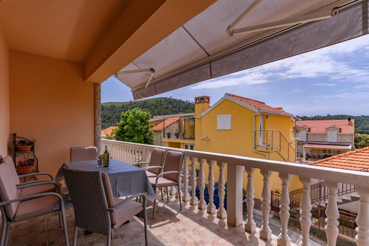 Apartman Grošić view 3