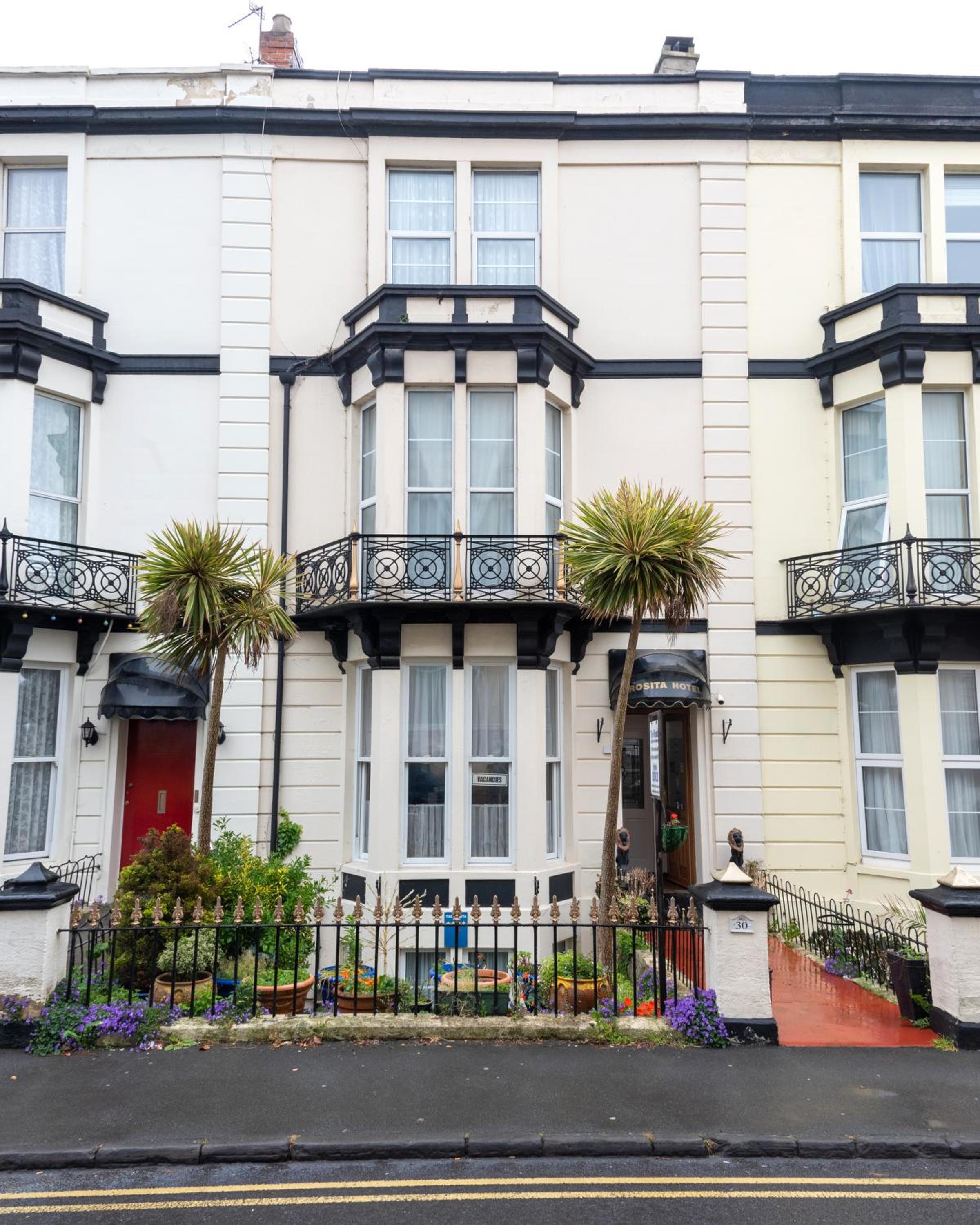 Weston-super-Mare Vacations - Rosita Guest House - Property Image 35