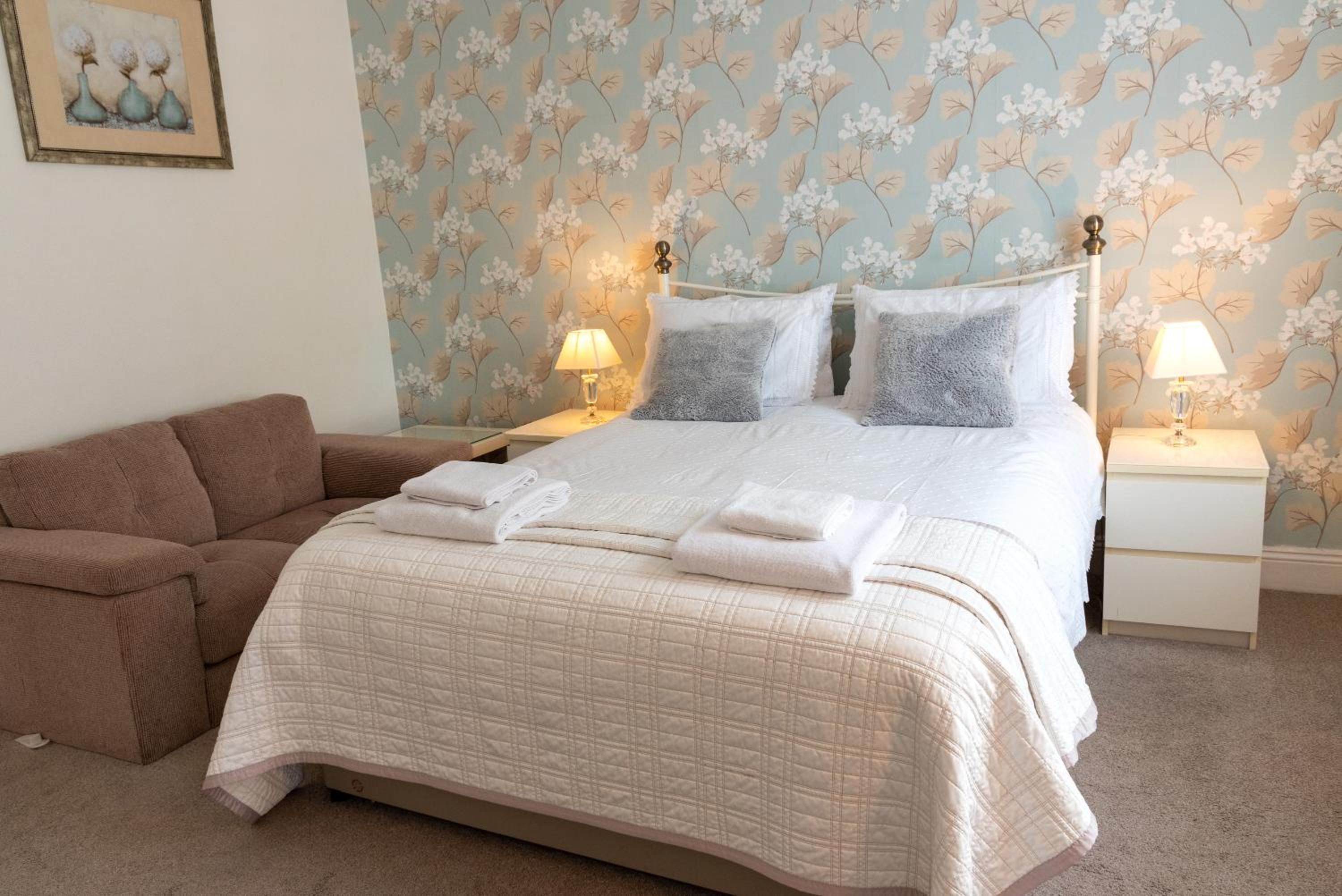 Weston-super-Mare Vacations - Rosita Guest House - Property Image 48