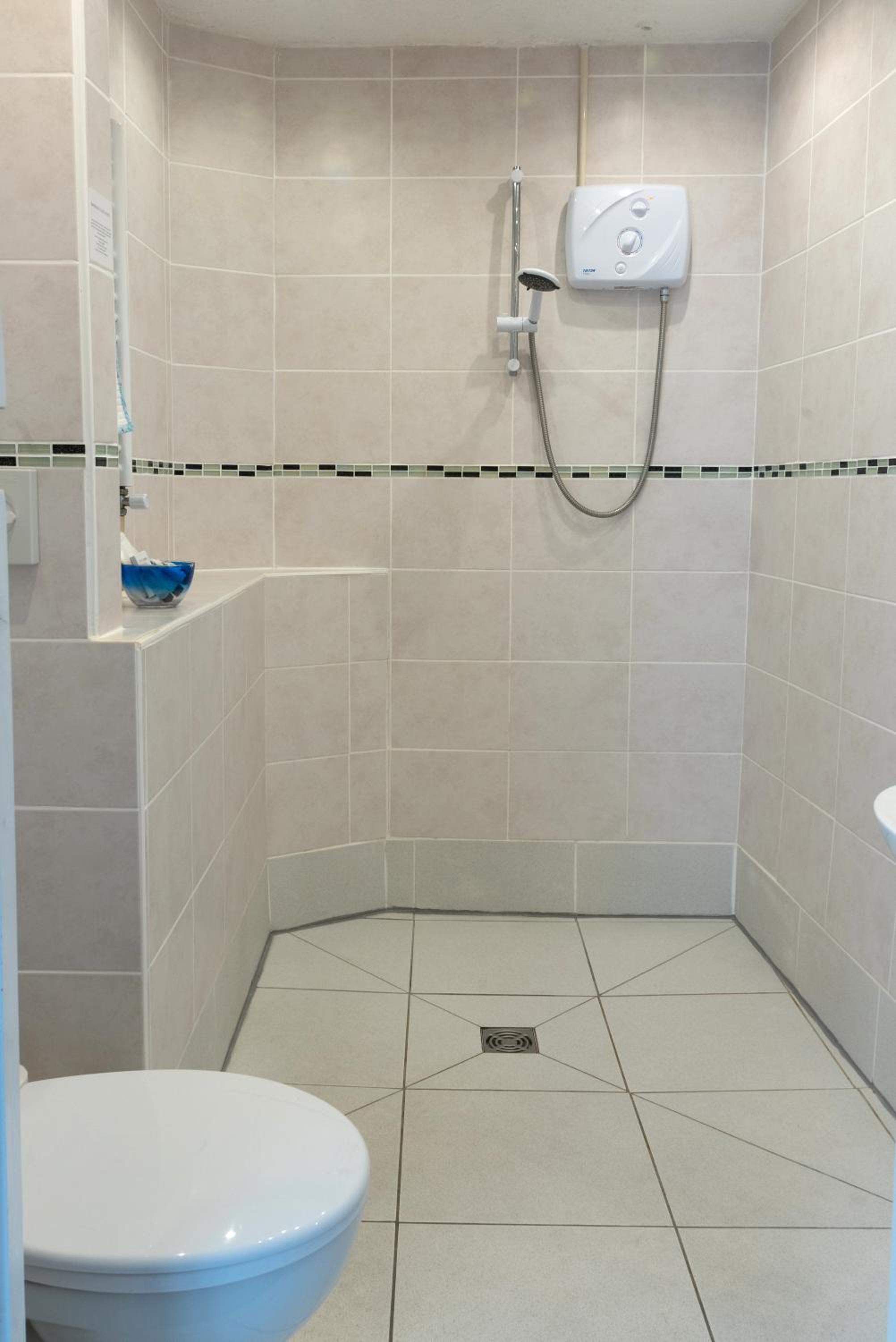 Weston-super-Mare Vacations - Rosita Guest House - Property Image 1