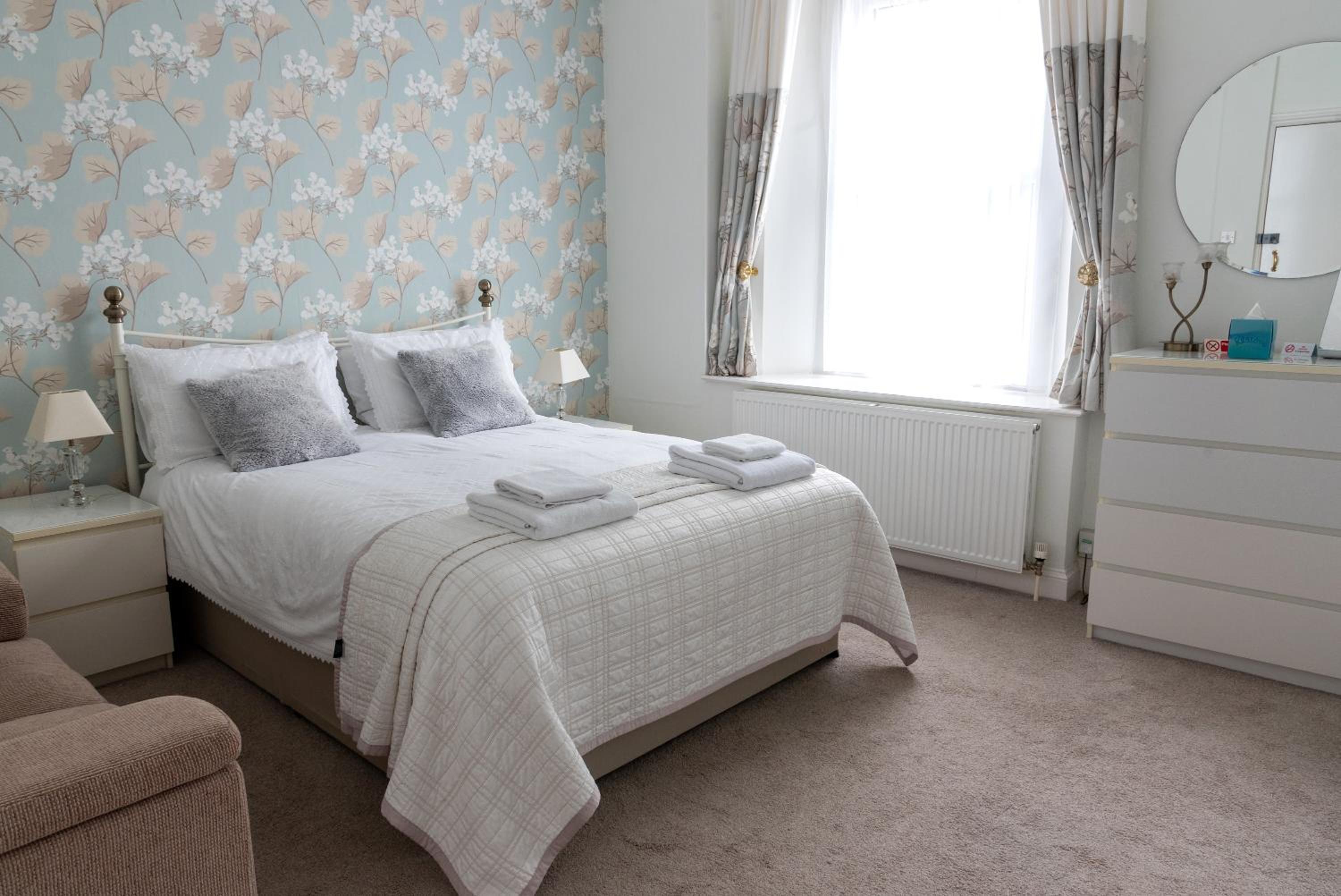 Weston-super-Mare Vacations - Rosita Guest House - Property Image 16