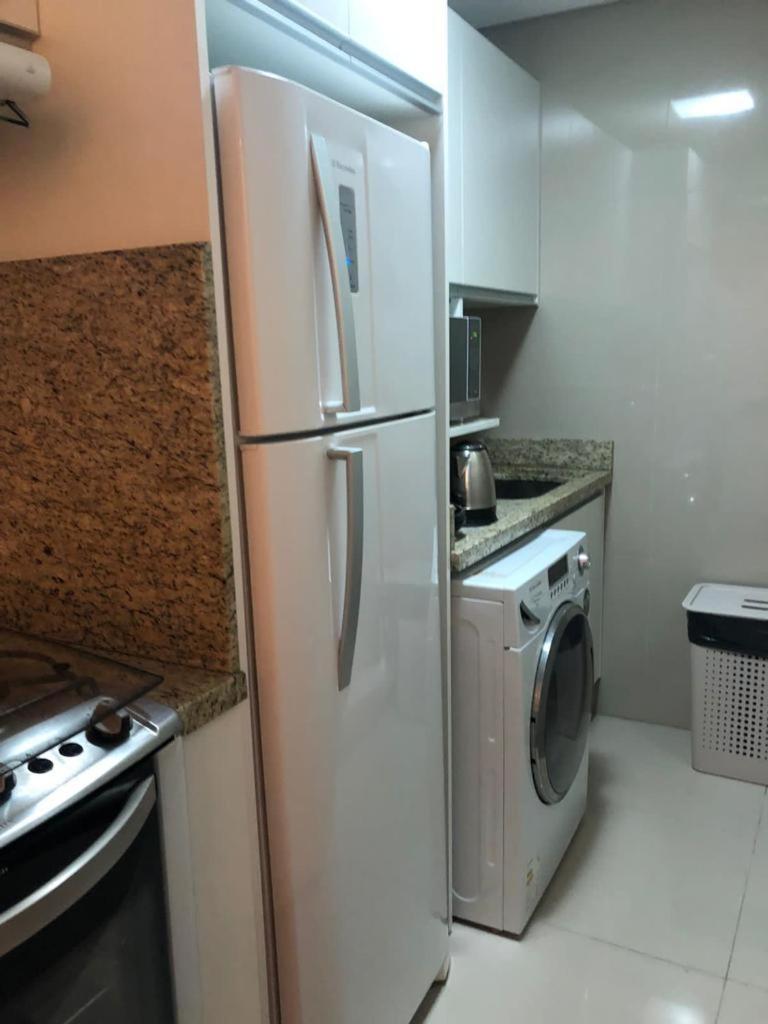 PÉ NA AREIA - Suíte à beira-mar com garagem