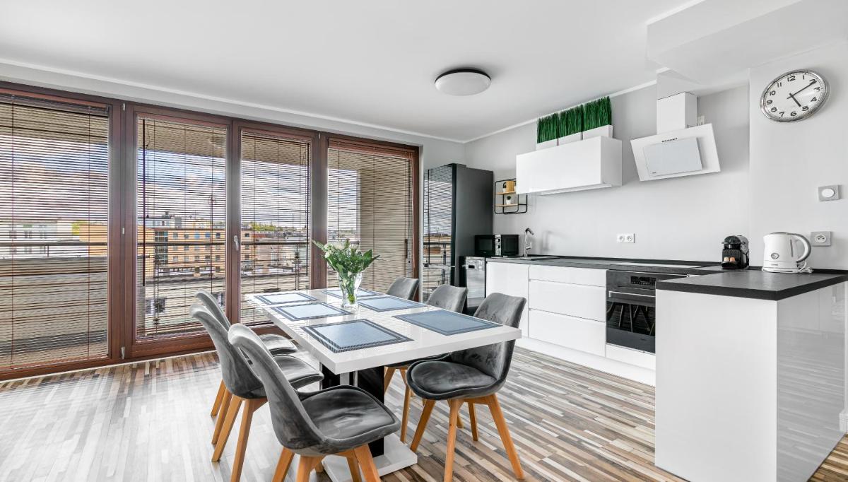 Comfy Apartments - Transatlantyk Lux view 3