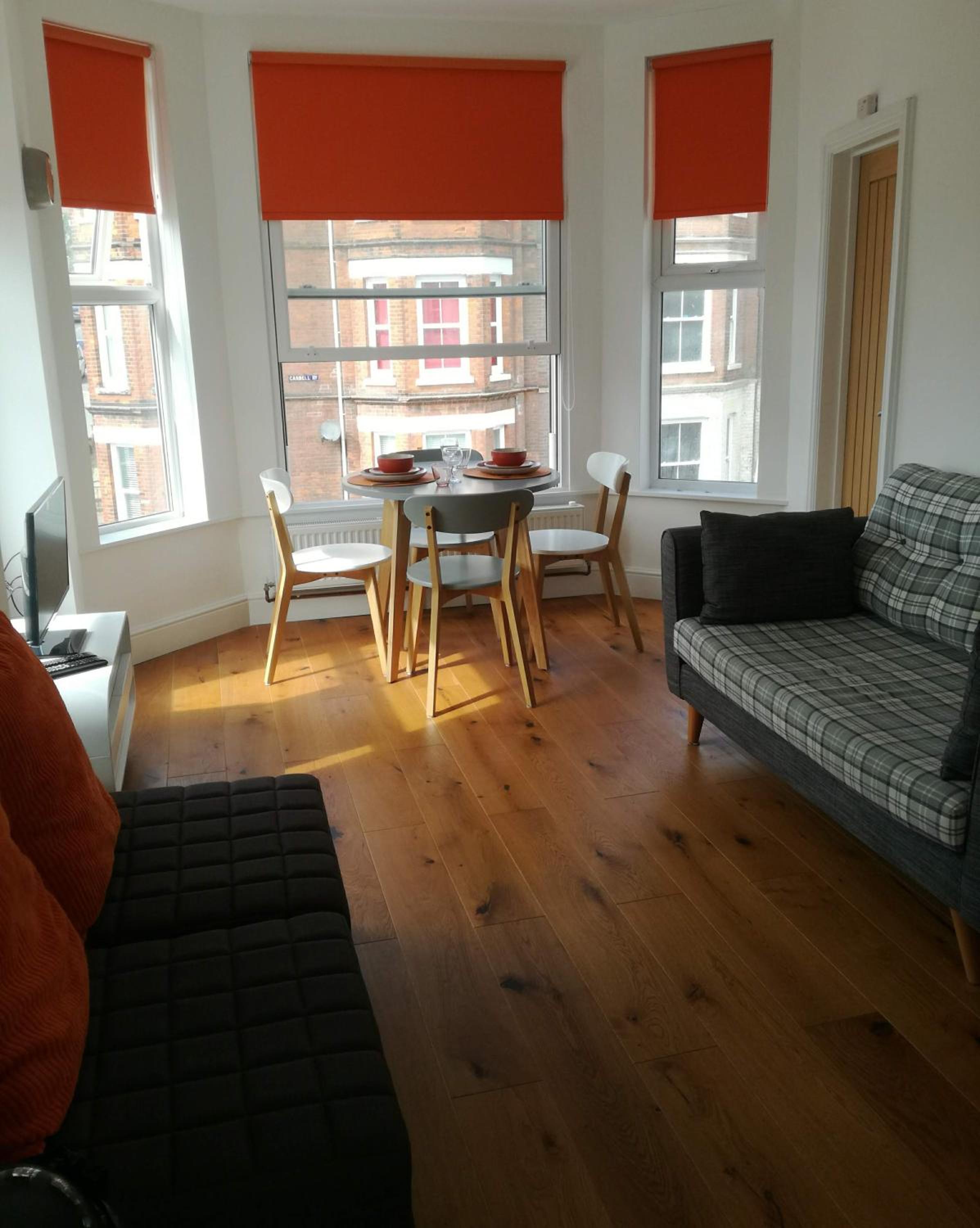 The Little Flat on the Corner view 5