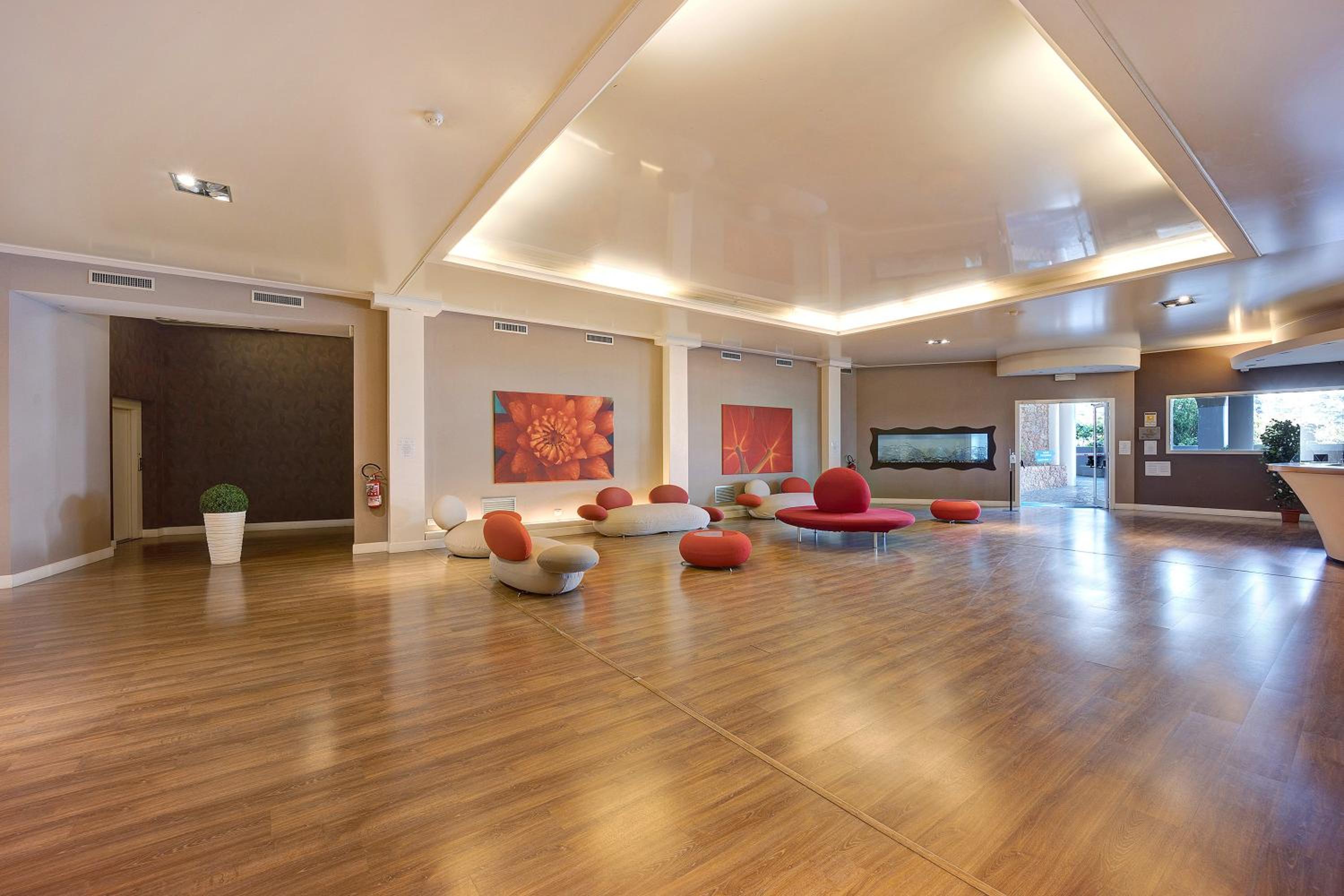 meeting & event spaces