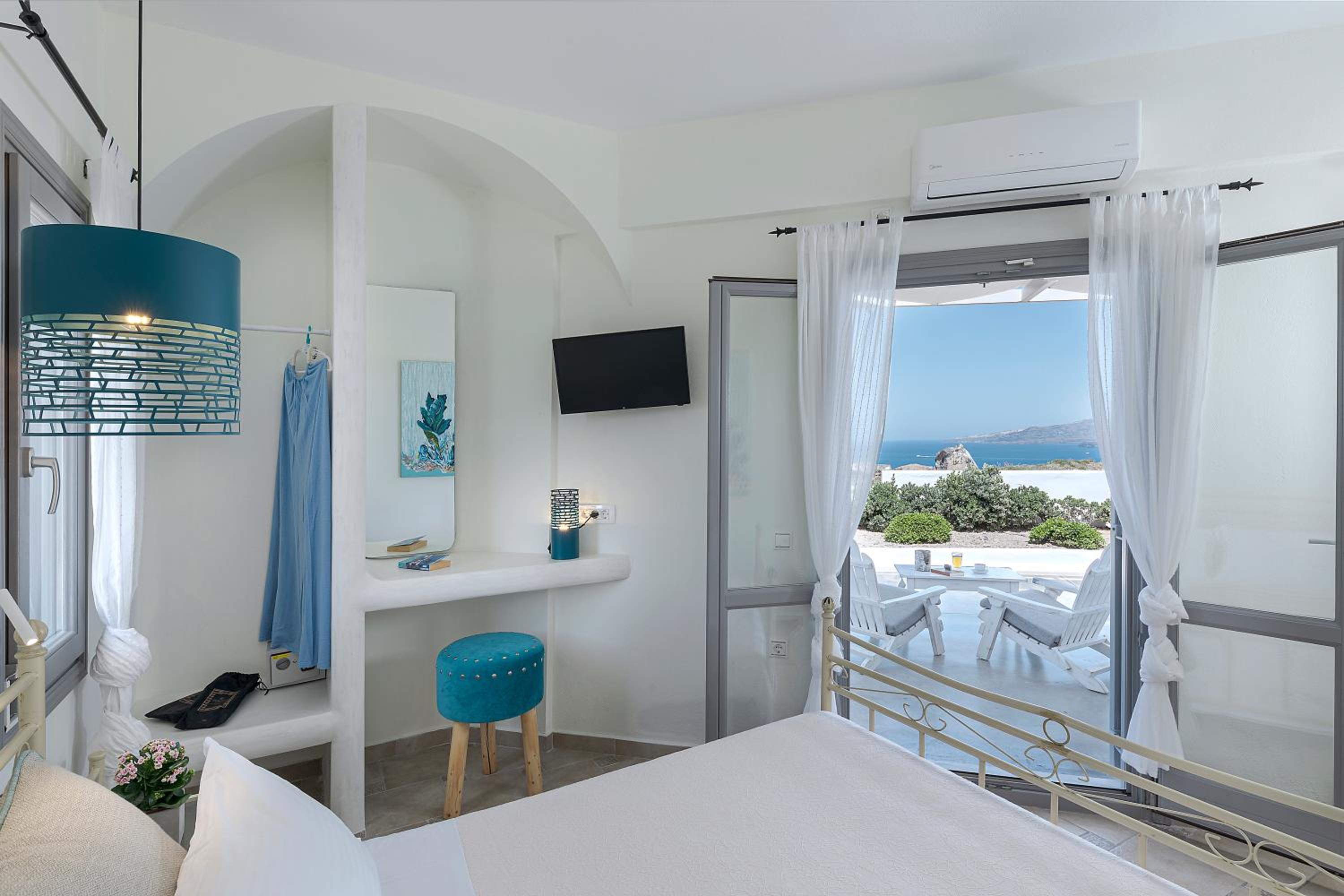 Hemera Holiday Home villa on Santorini