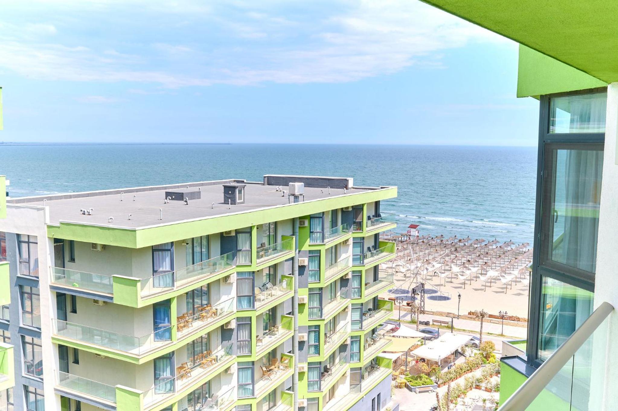 Baby Sea View and Pools Mamaia