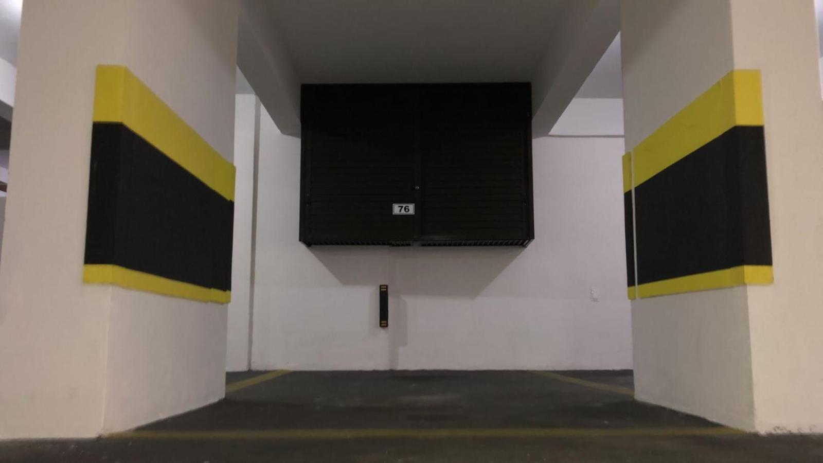 PÉ NA AREIA - Suíte à beira-mar com garagem