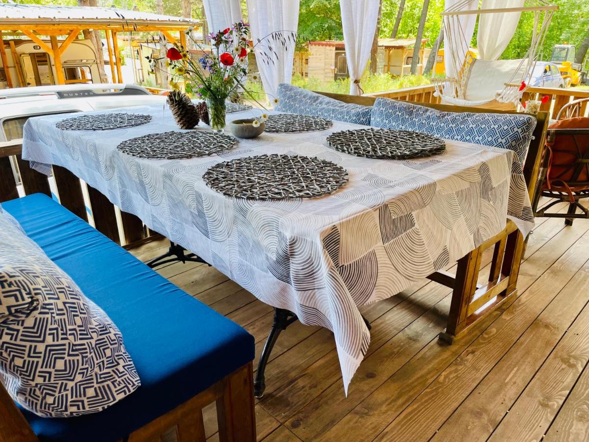 Stela's Caravan view 4