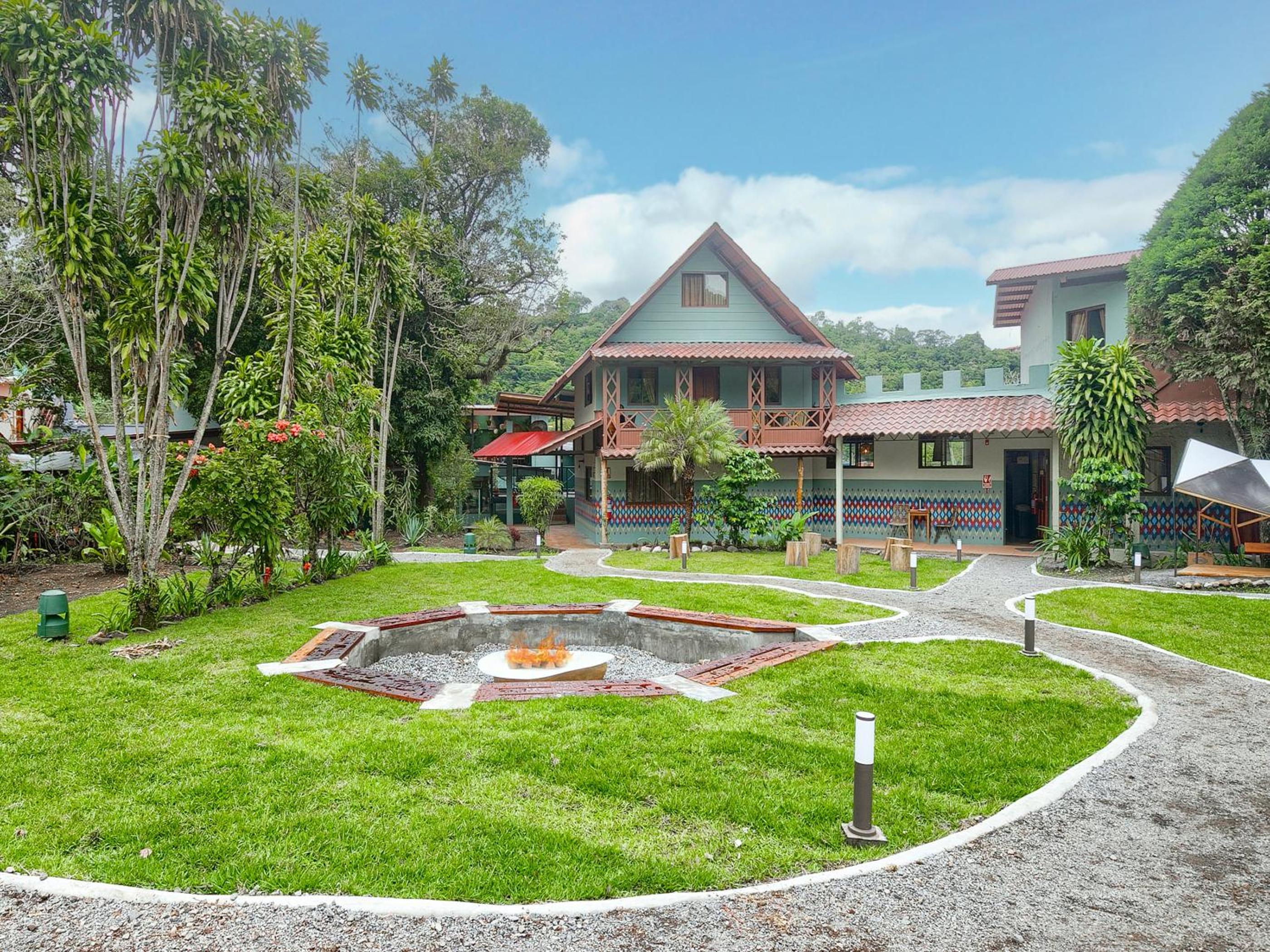 Hotel Selina Boquete - Image 1