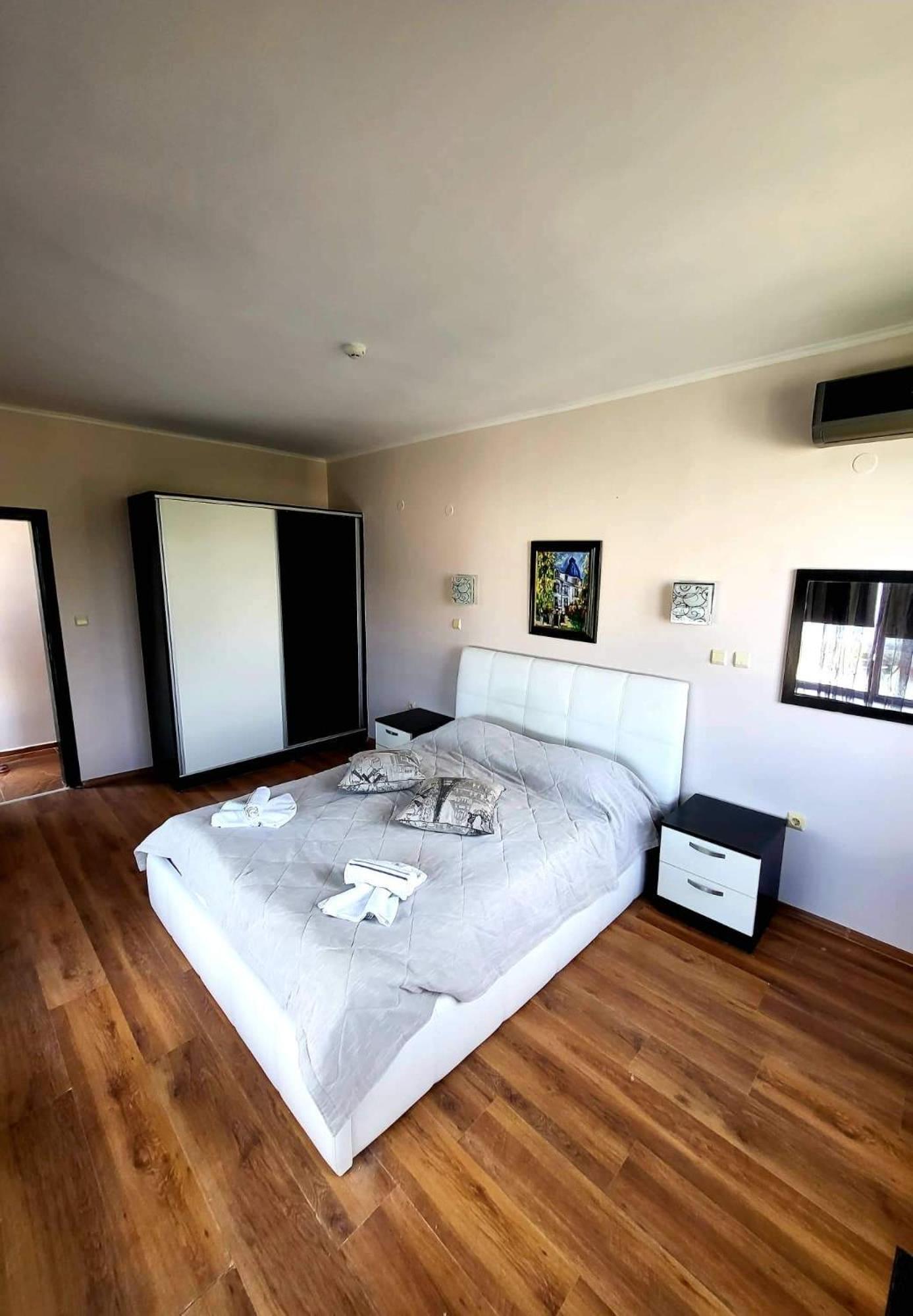 Dilov Apartments in Yalta Golden Sands
