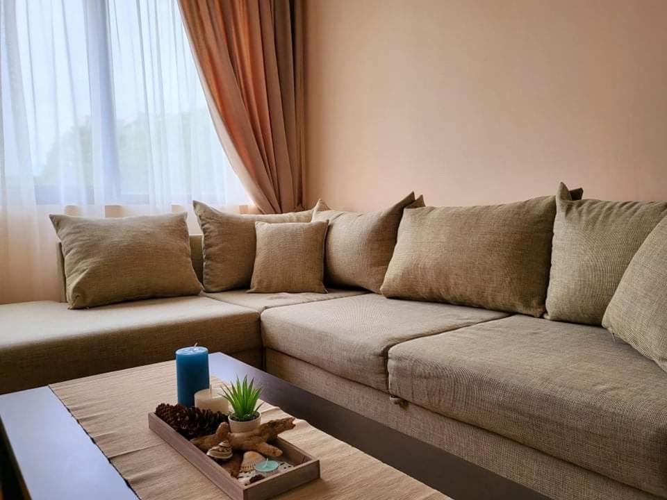 Dilov Apartments in Yalta Golden Sands