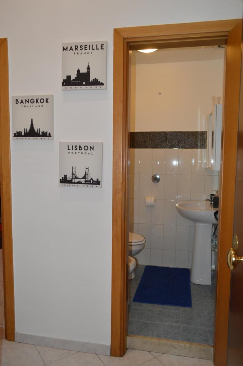 Kobe's Apartment