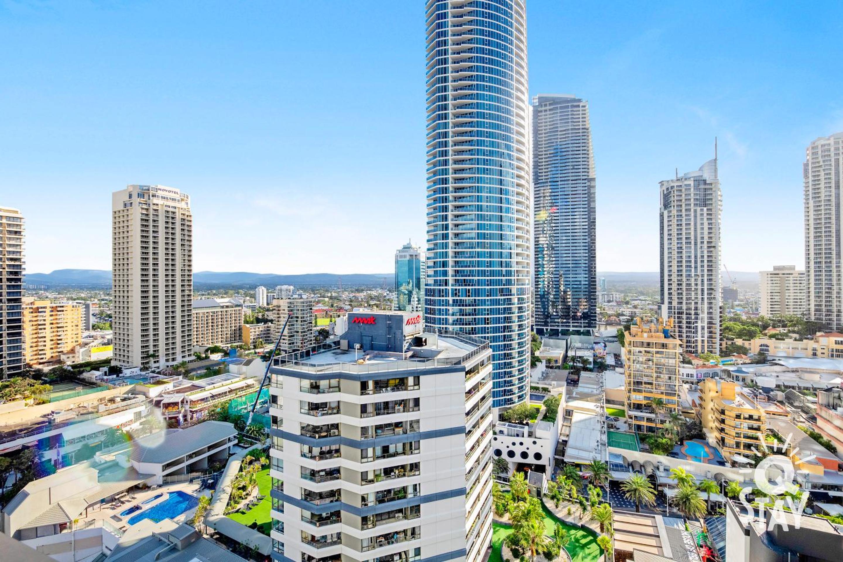 Hotel 2 & 3 Bedroom OCEAN VIEW Apartments at Soul Surfers Paradise - Q Stay - Image 1