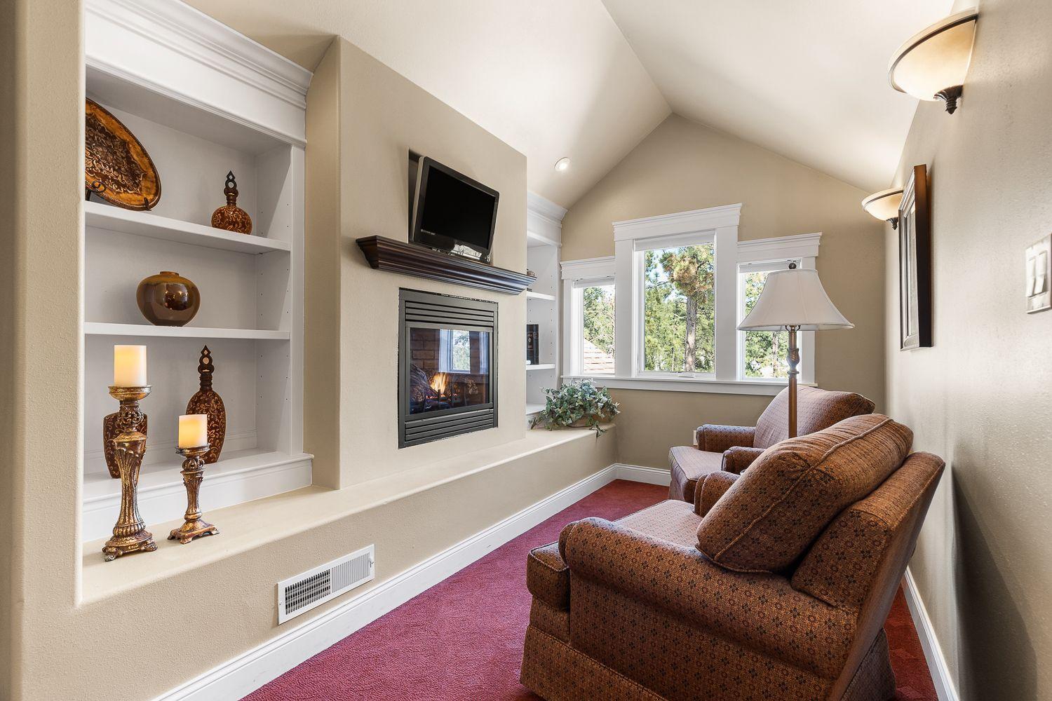 Summer Creek Inn