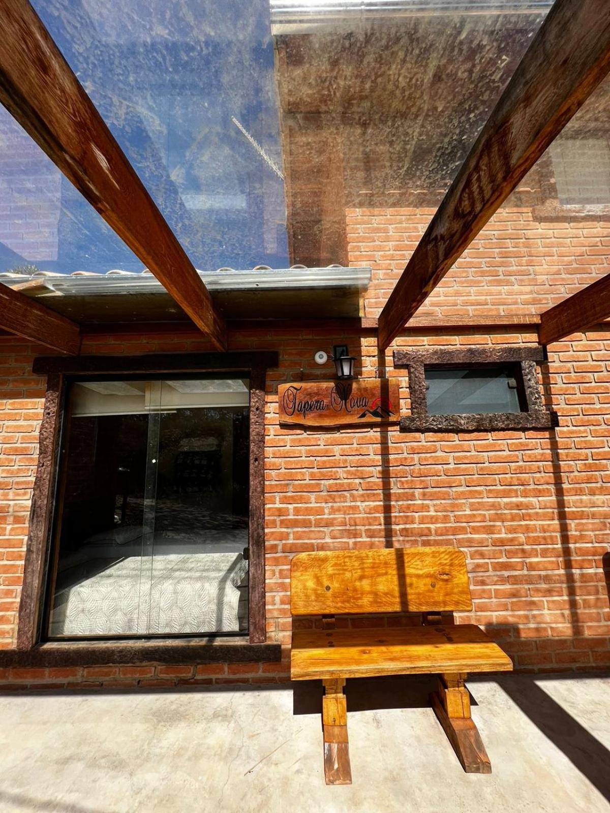 Casa Tapera Nova