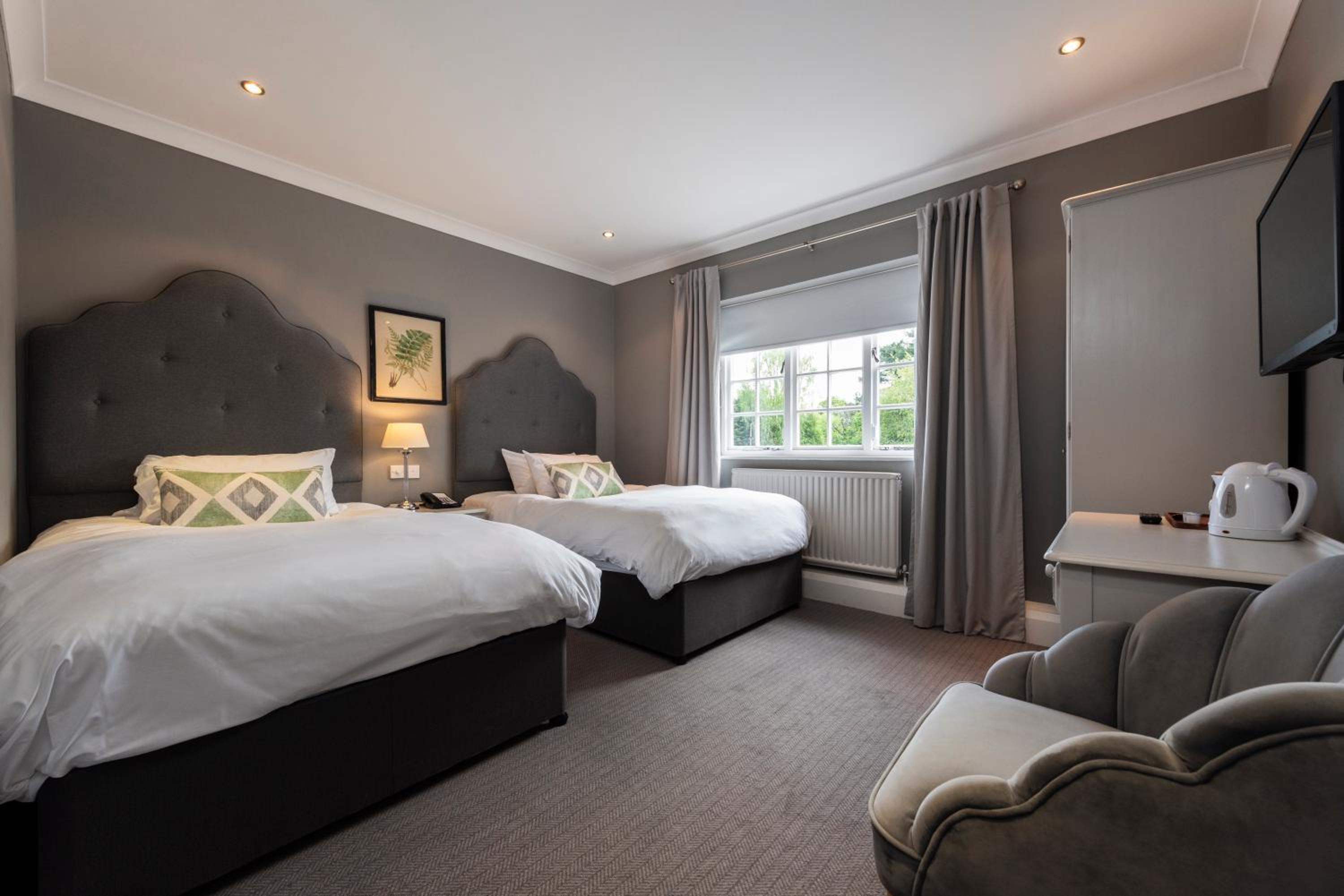 Warrington Vacations - Statham Lodge Hotel - Property Image 5