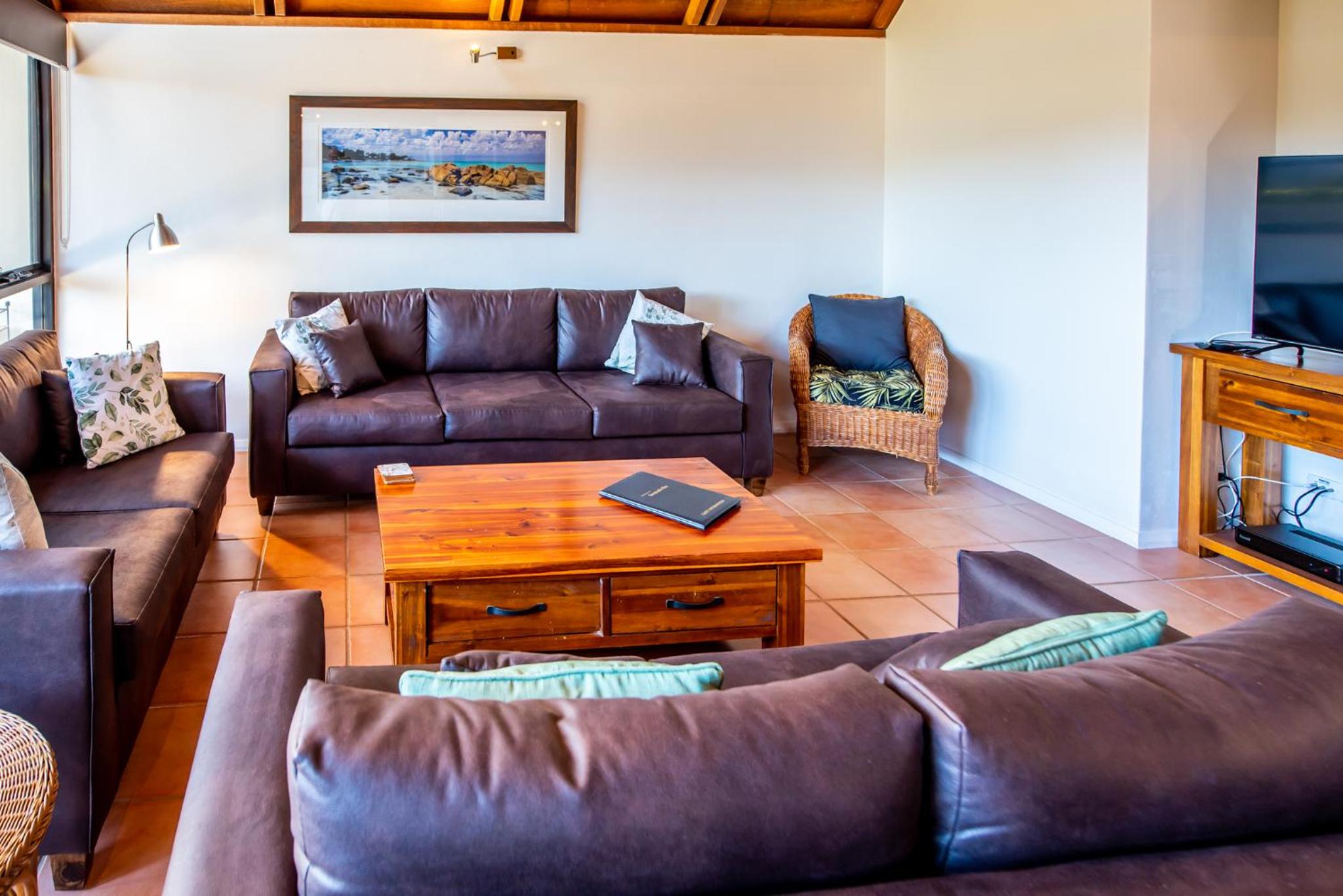 Whalers Cove Villas