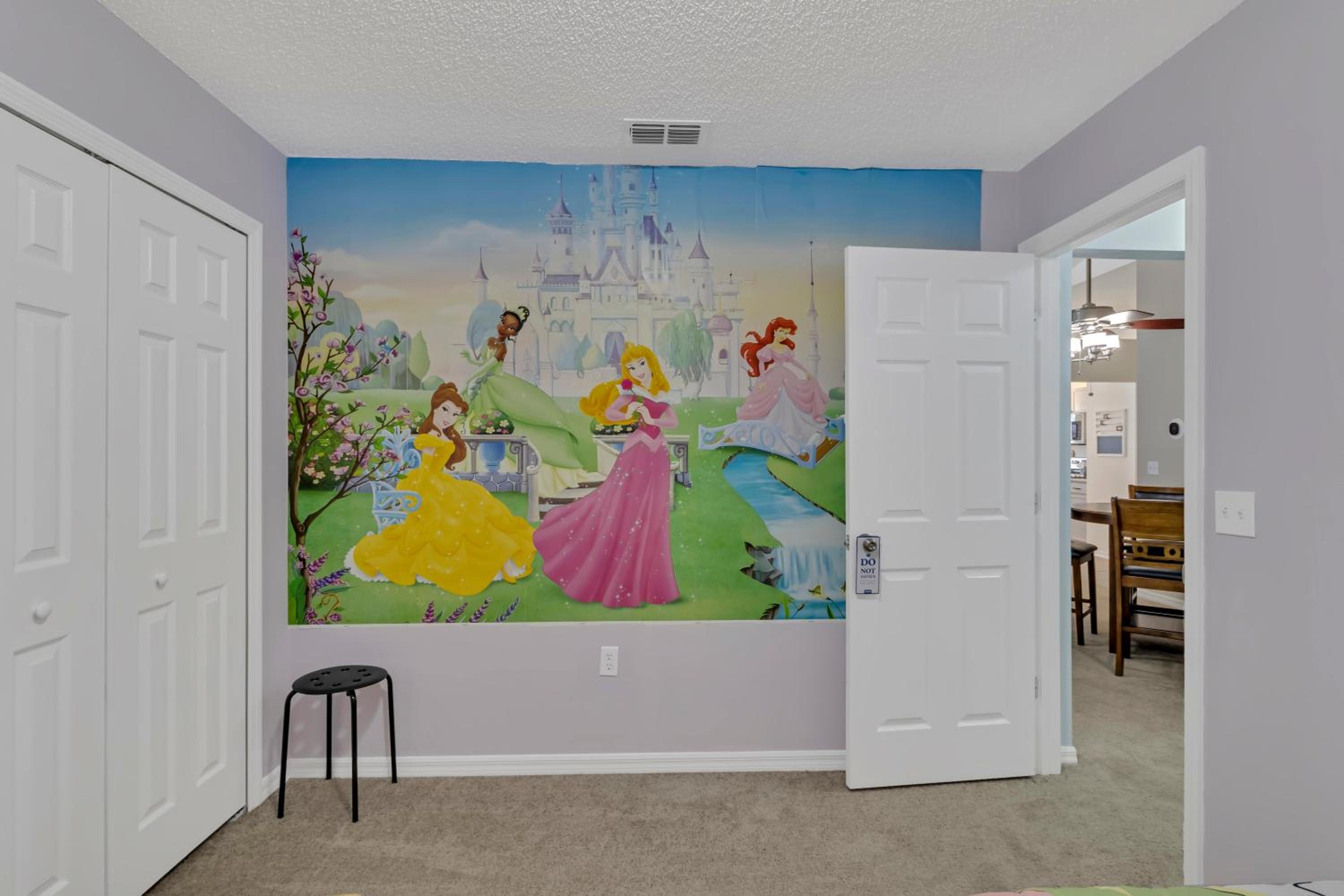 Disney Themed House Free Heated Pool close Disney 5br 9bd