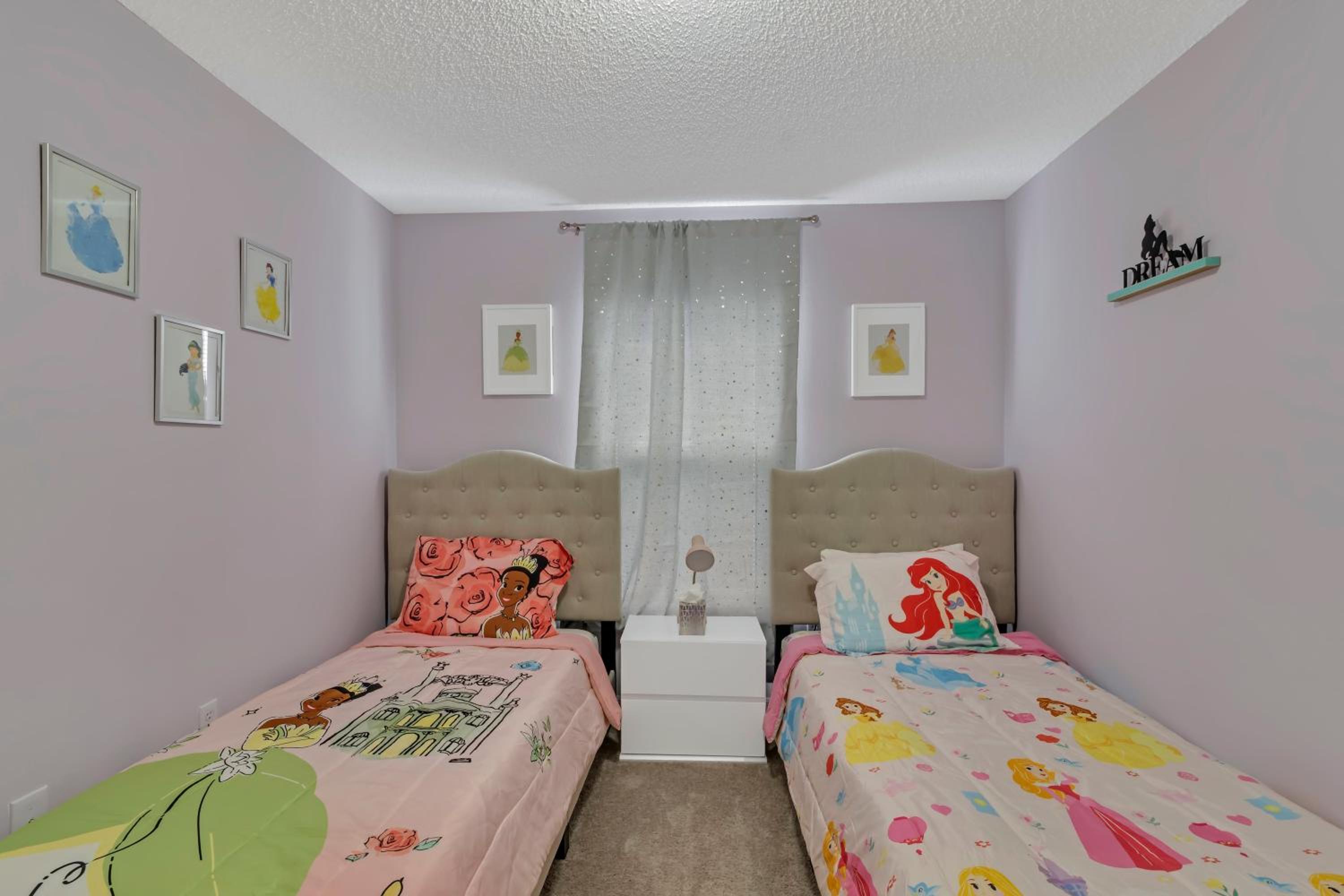 Disney Themed House Free Heated Pool close Disney 5br 9bd