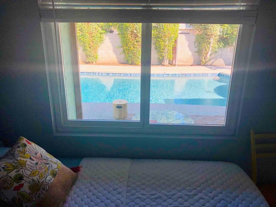 Endless summer in LA *HEATED POOL/HOT TUB/CABANA*