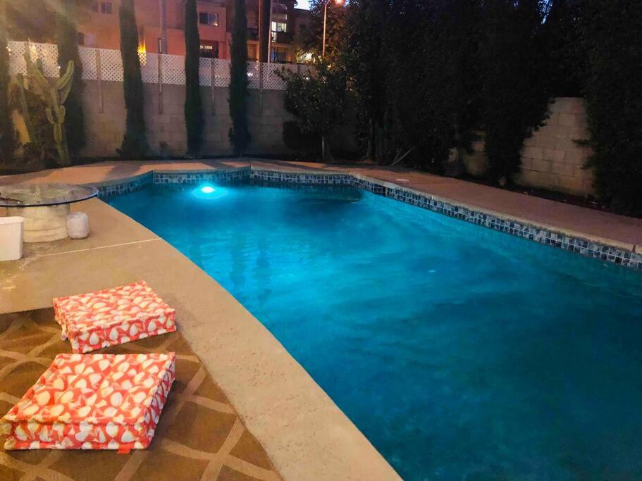 Endless summer in LA *HEATED POOL/HOT TUB/CABANA*