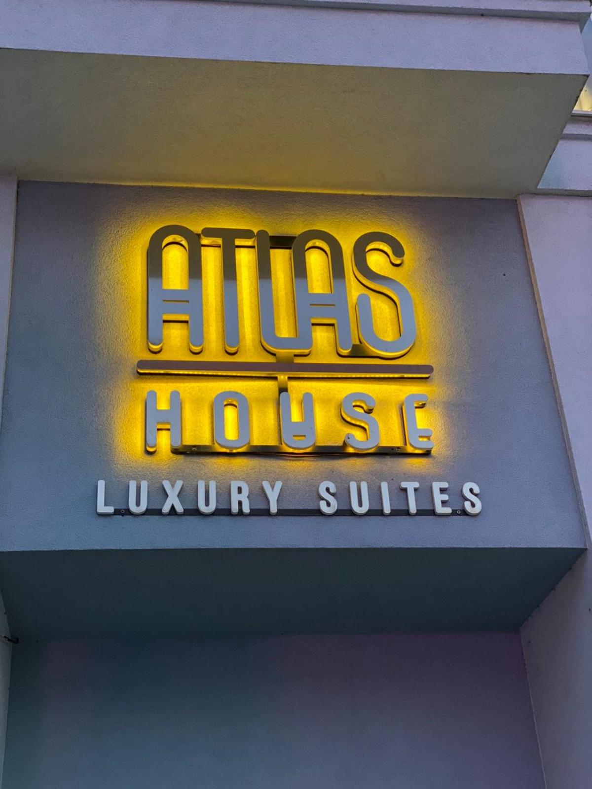 ATLAS HOUSE Luxury Suites