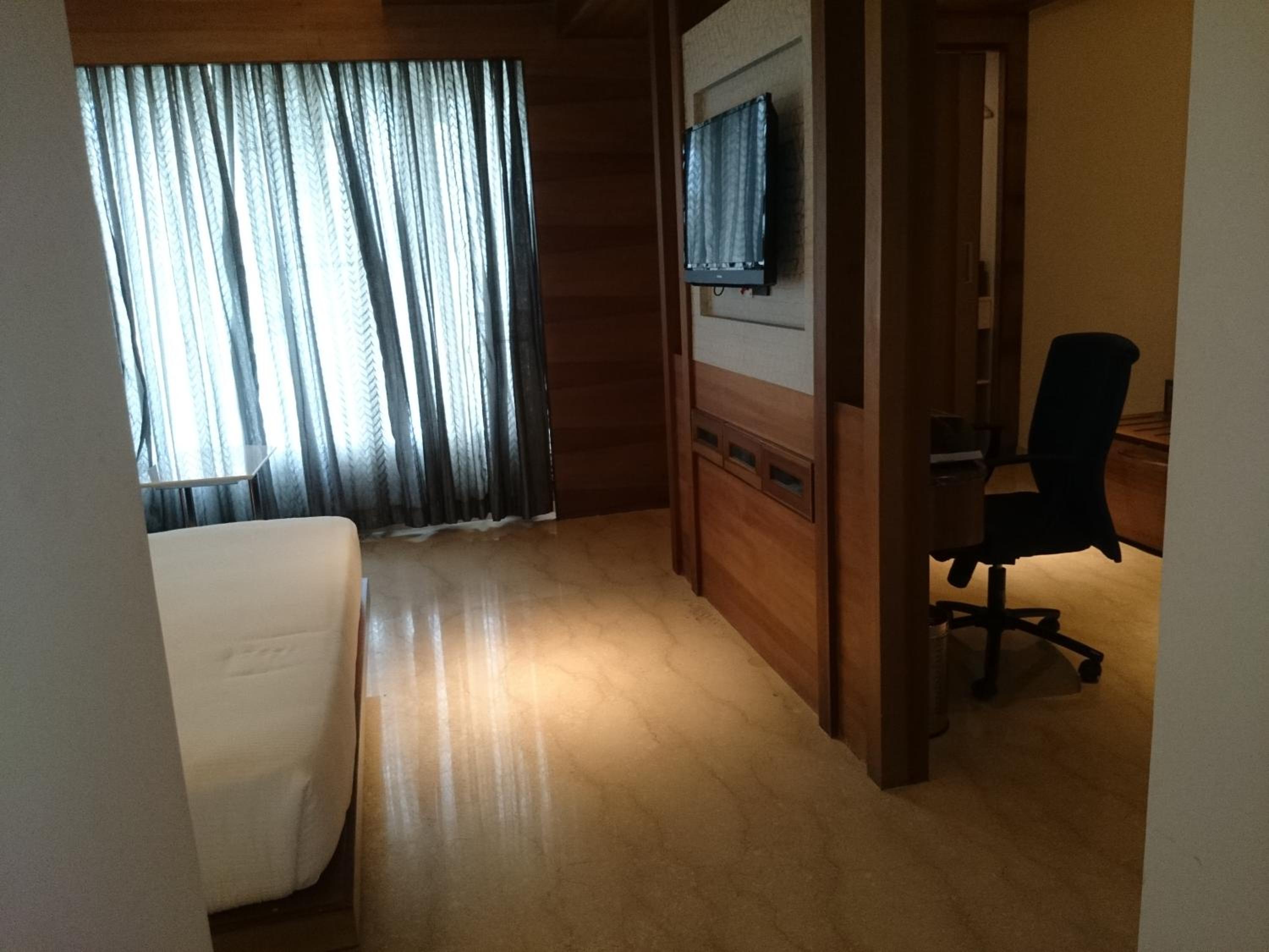 Diana Heights Luxury Hotel