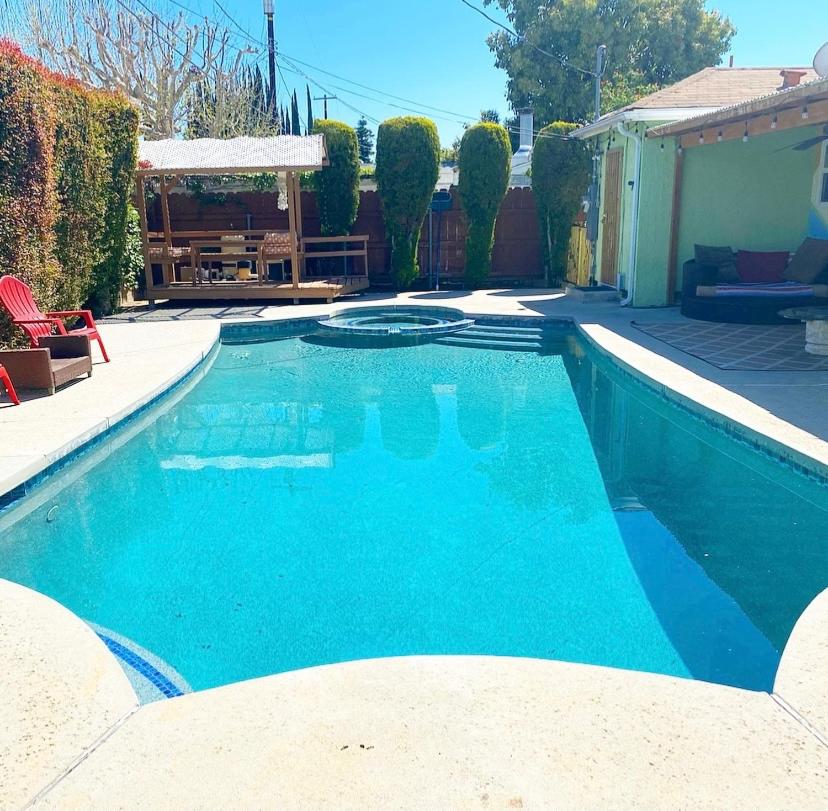 Endless summer in LA *HEATED POOL/HOT TUB/CABANA*