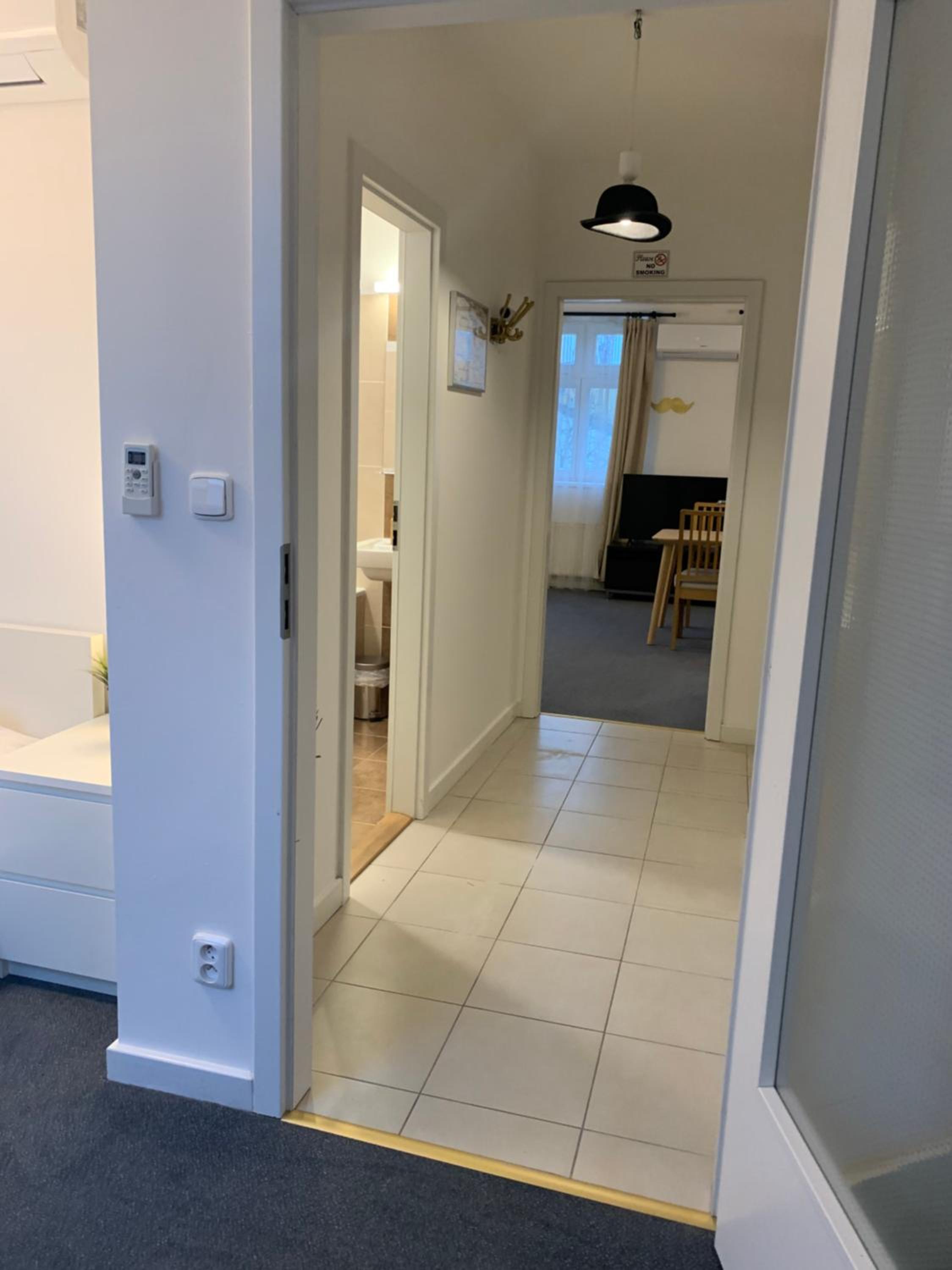 Little Tom Apartments