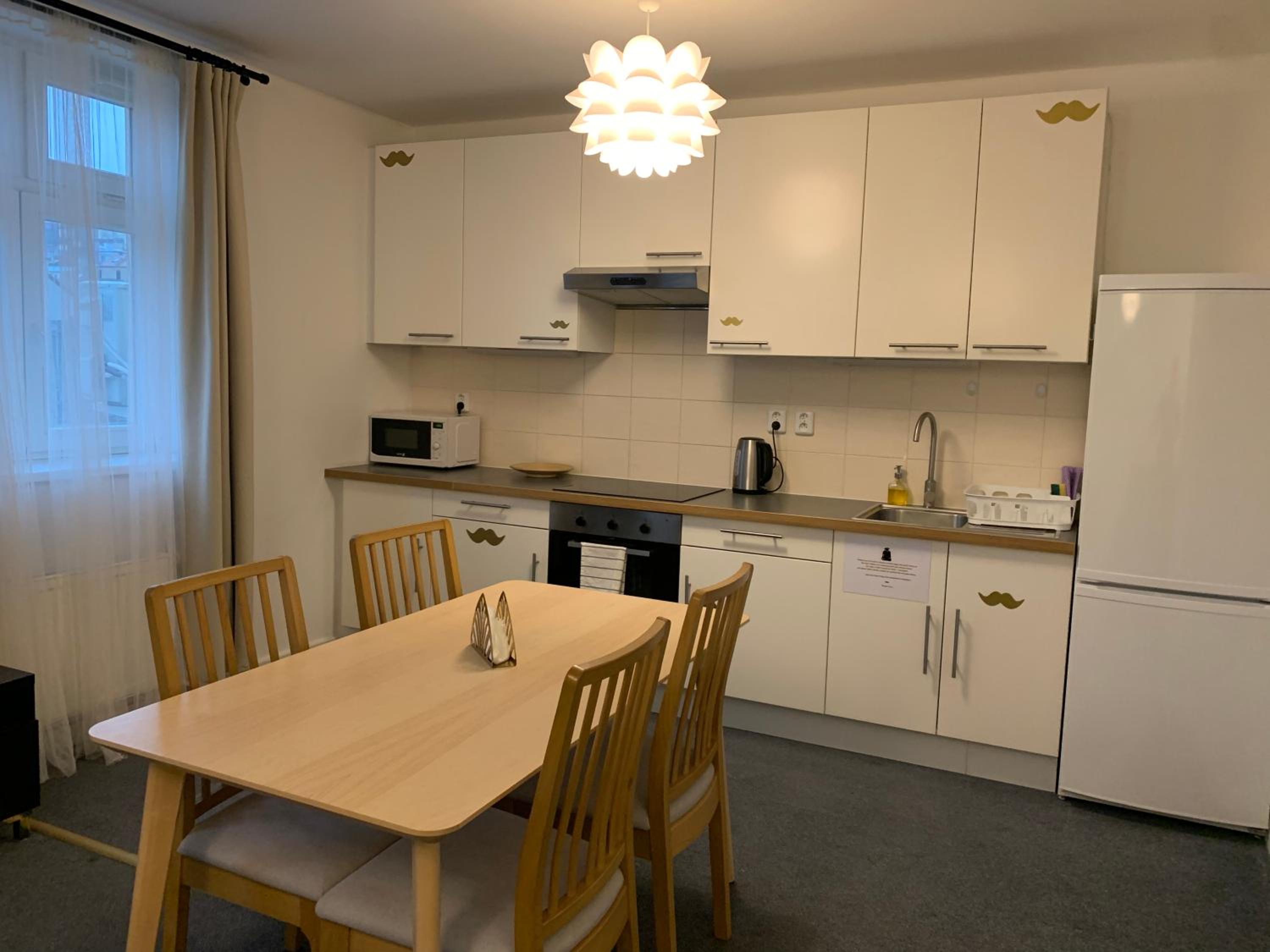 Little Tom Apartments