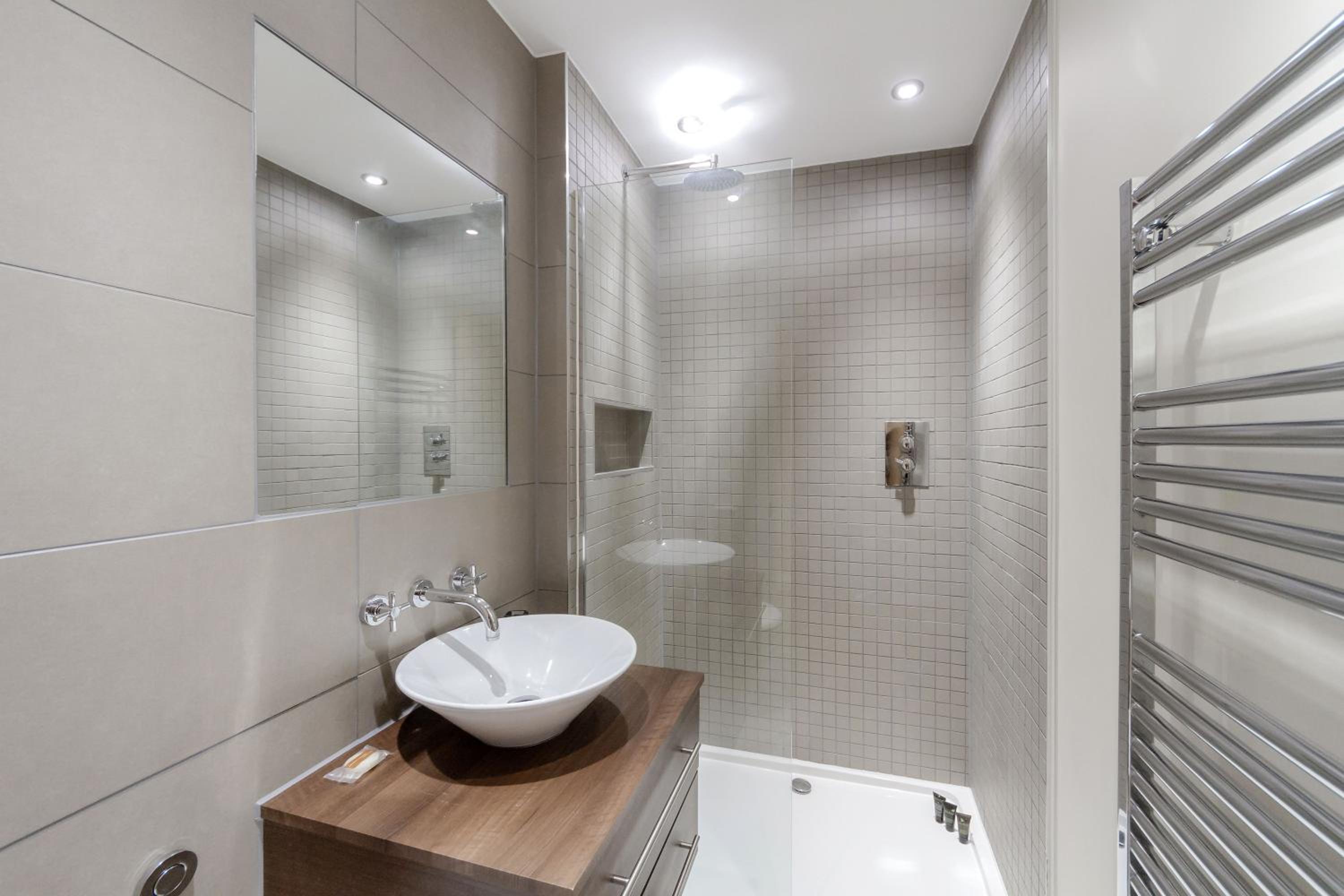 Roomspace Serviced Apartments - Kinnaird Court