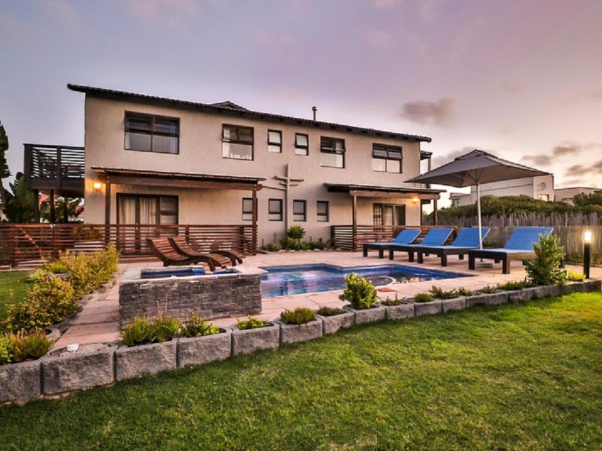 Afrovibe Beach Villa