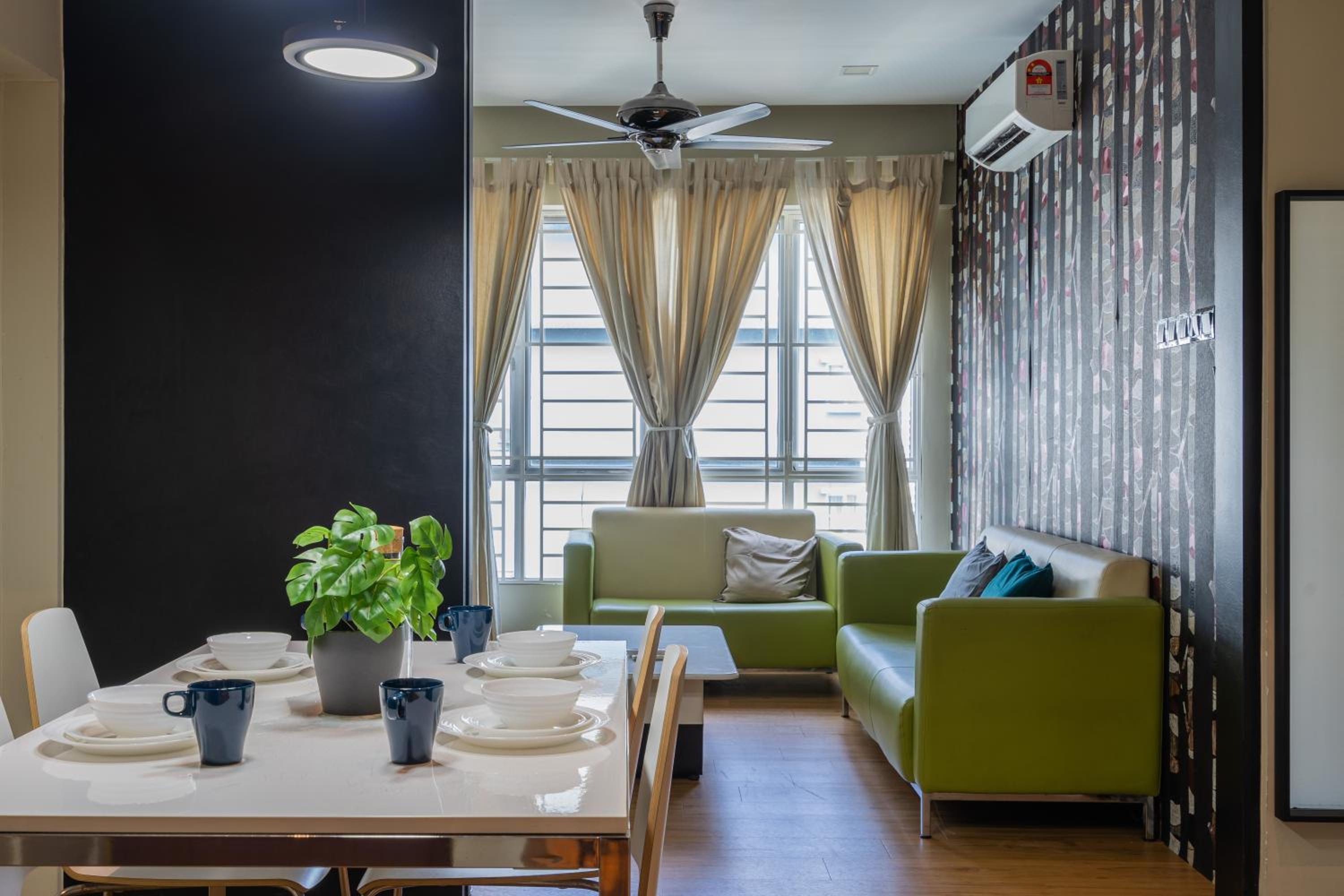 Cozy 2-bedroom for 4 pax with Pool - Subang Jaya view 5