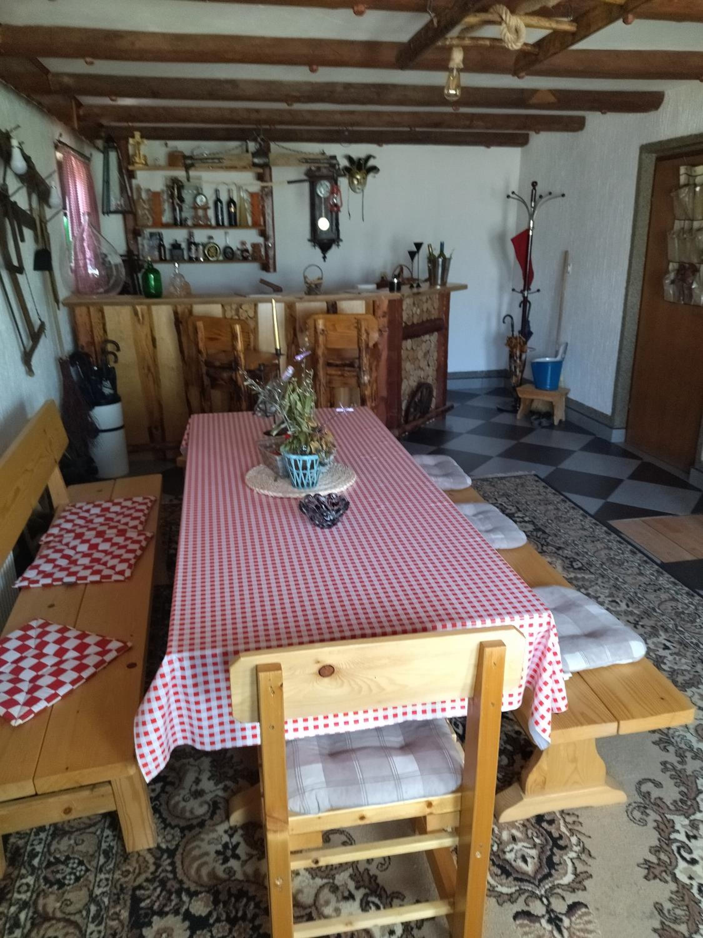 Photo 48