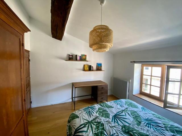 Photo 10