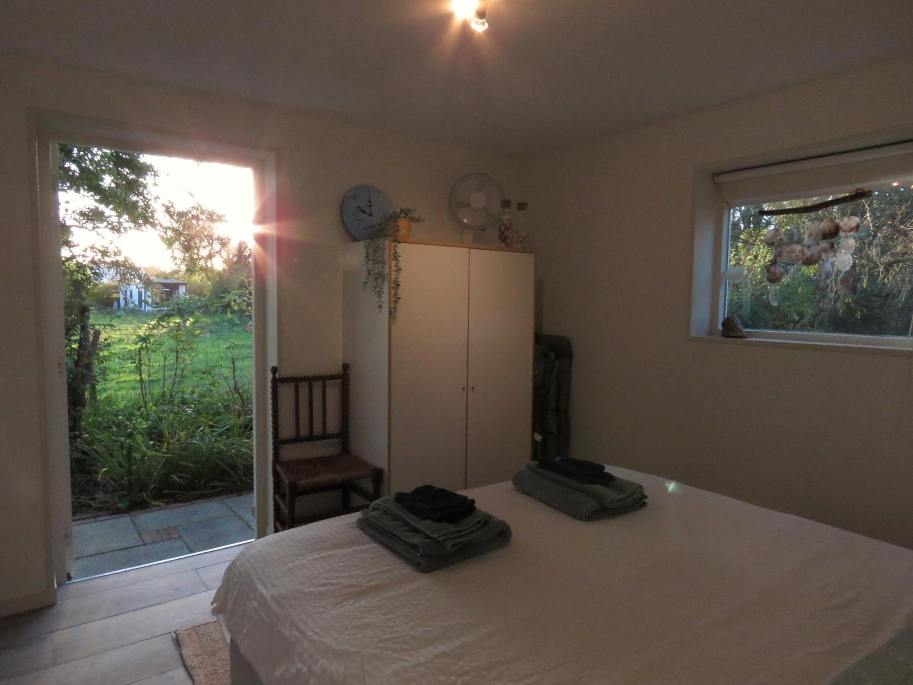 in de Boomgaard en Burgh Haamstede — hotel room