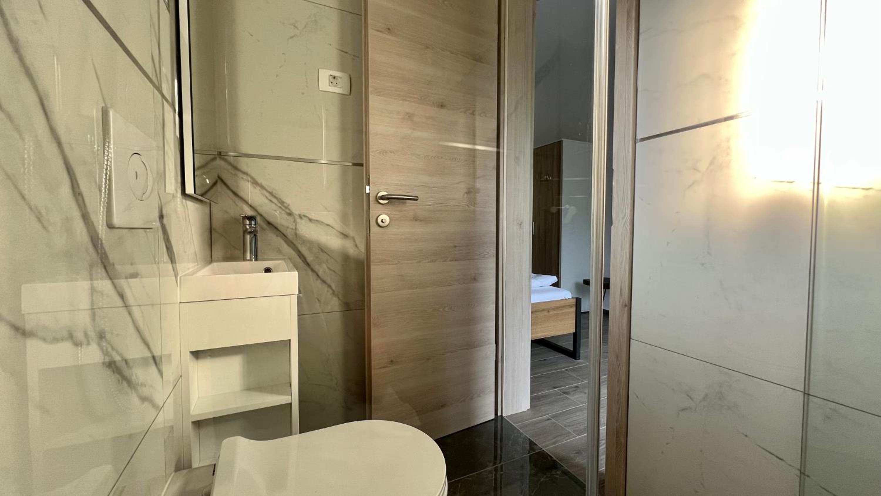 Panorama rooms view 4