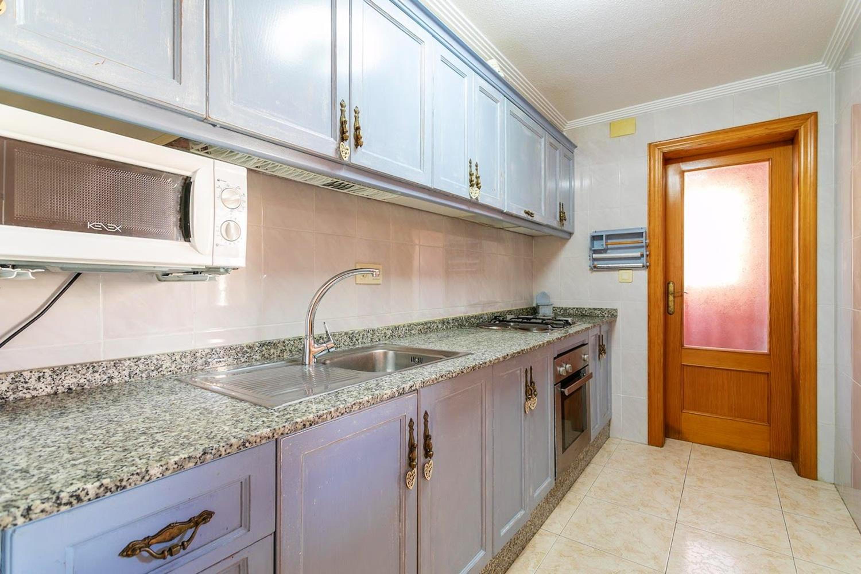 Spacious apartment with sea view in La Mata - 75 m² - Pool