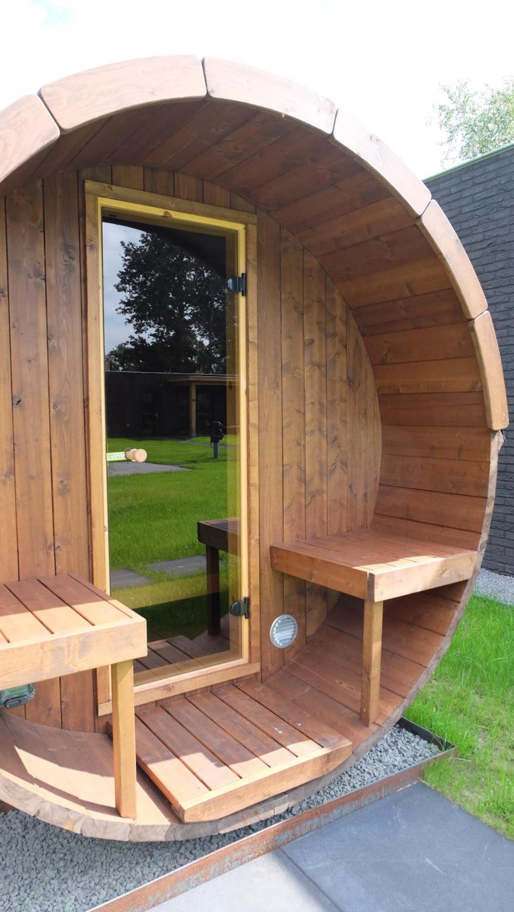 The Black Oak - Luxe bungalow met prive sauna view 4