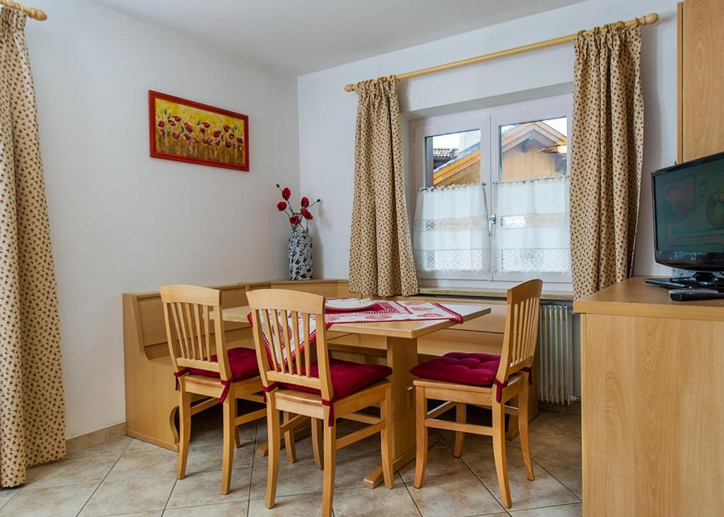 Majon Vajolet - Apartments Luisa
