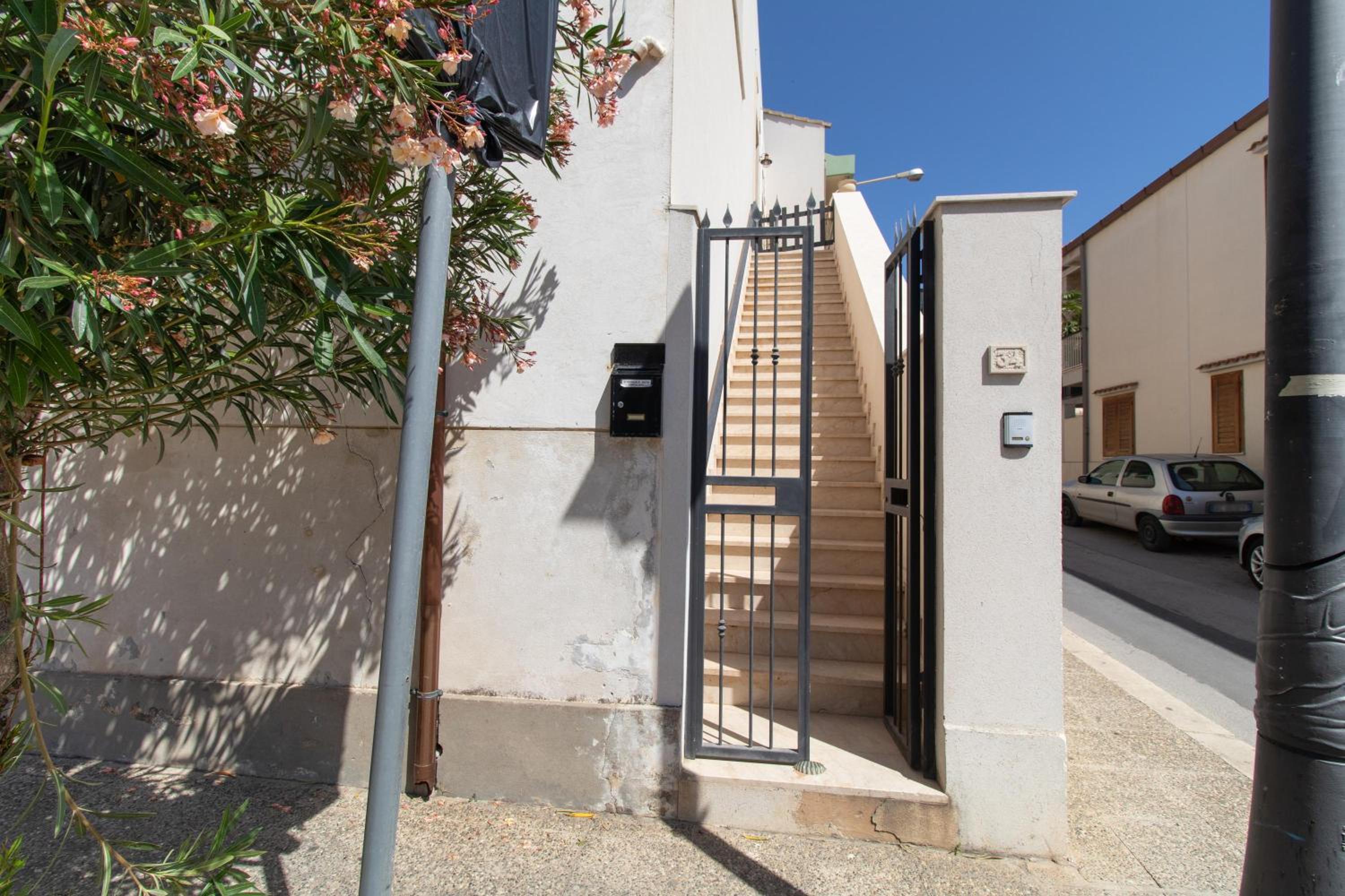 Kalimera Home view 4