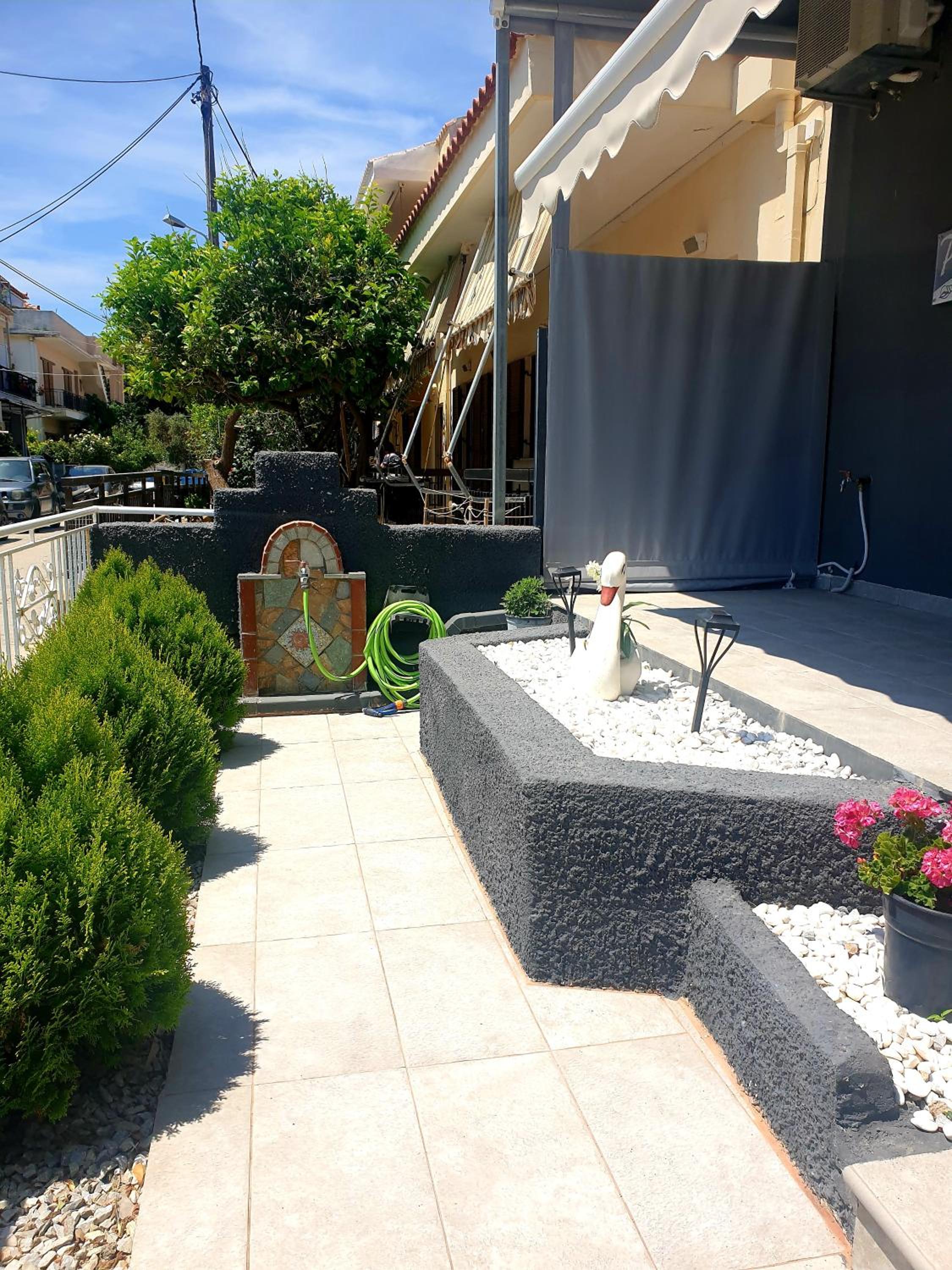 PANOS' STUDIO view 2