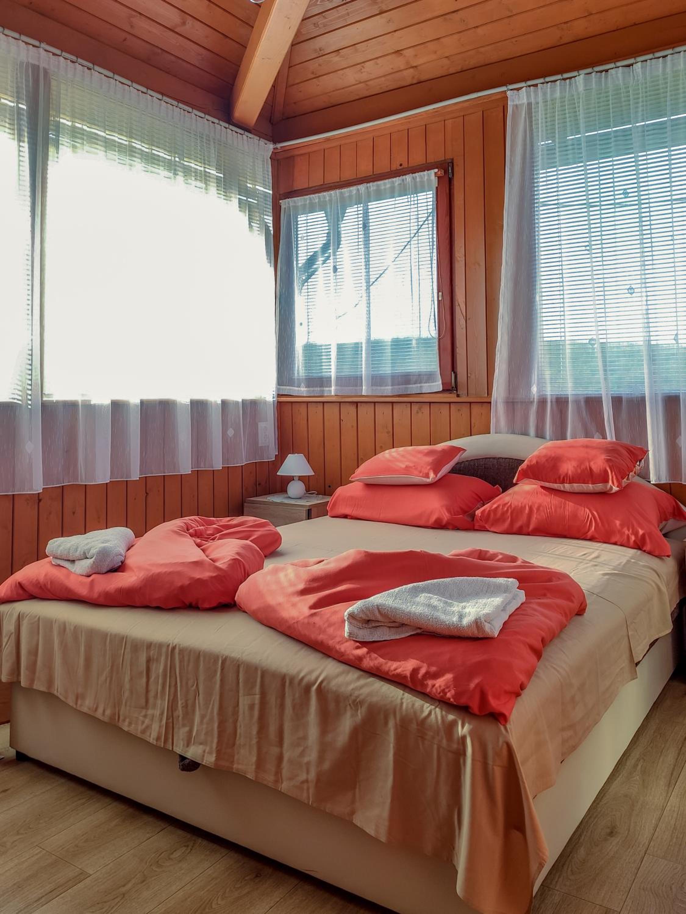 Rózsapark Panoráma-apartman - maximum 4 fő részére view 3