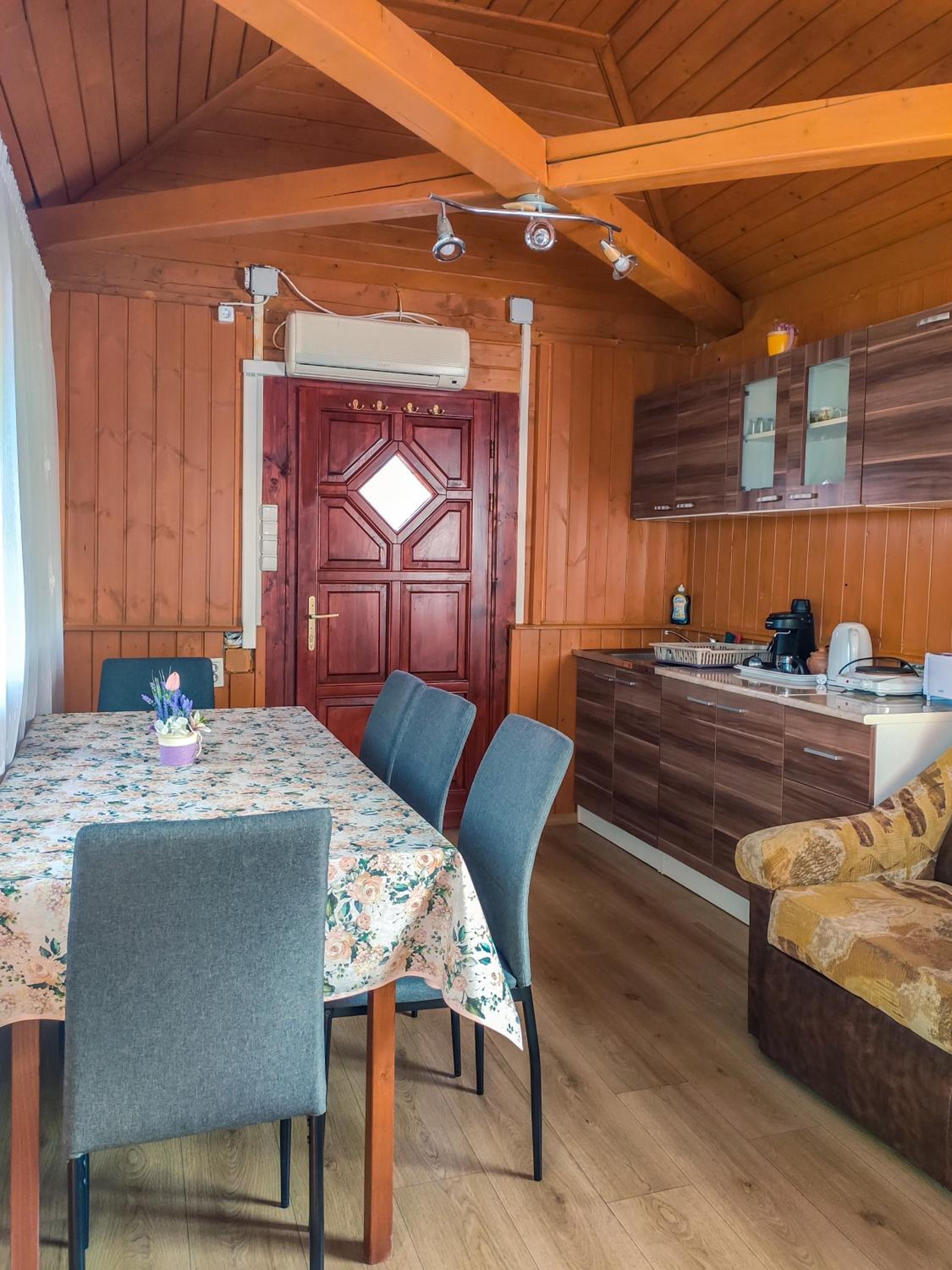 Rózsapark Panoráma-apartman - maximum 4 fő részére view 4