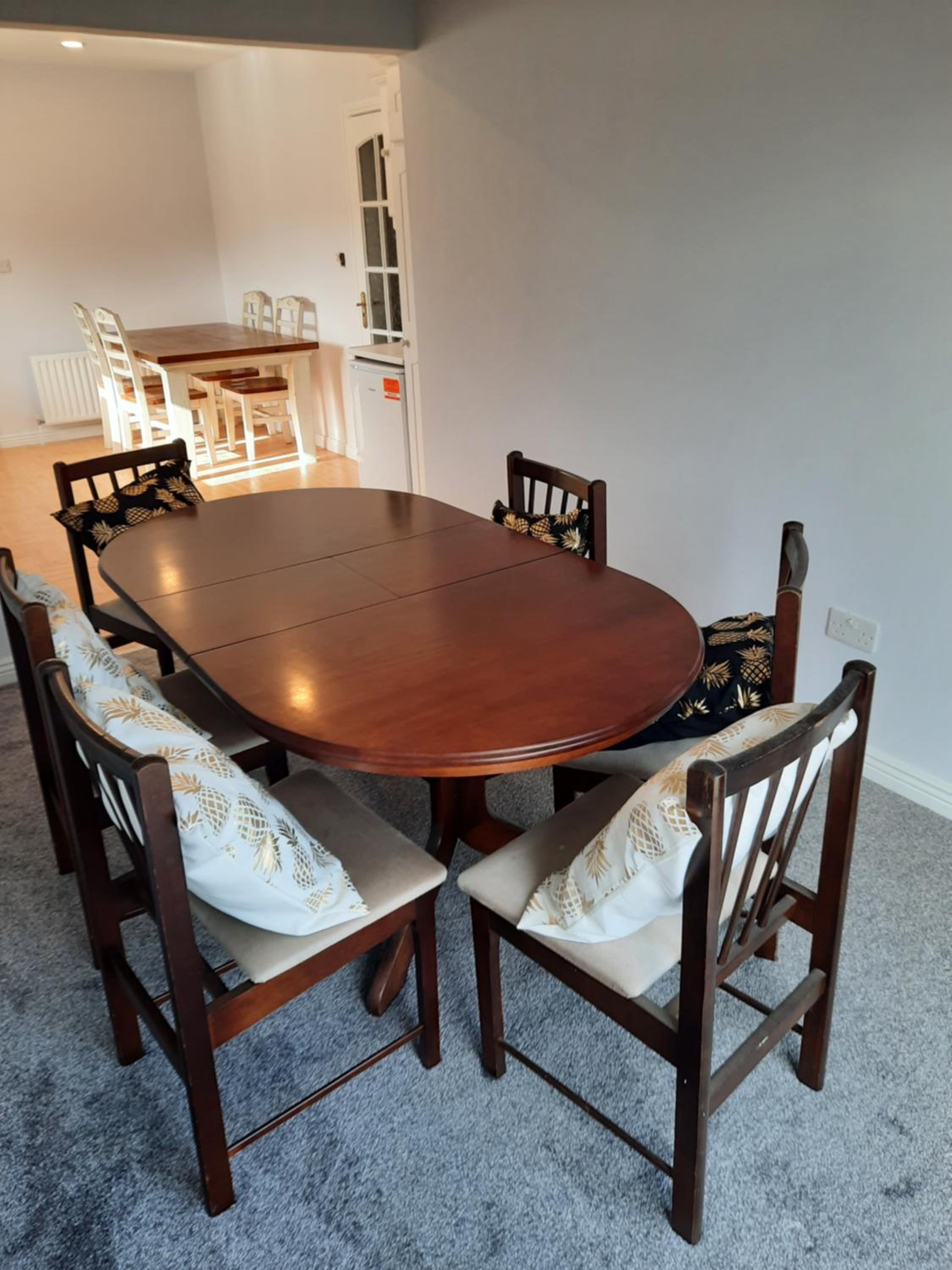 4 Bedroom, 15 min to Limerick city Quiet Retreat.